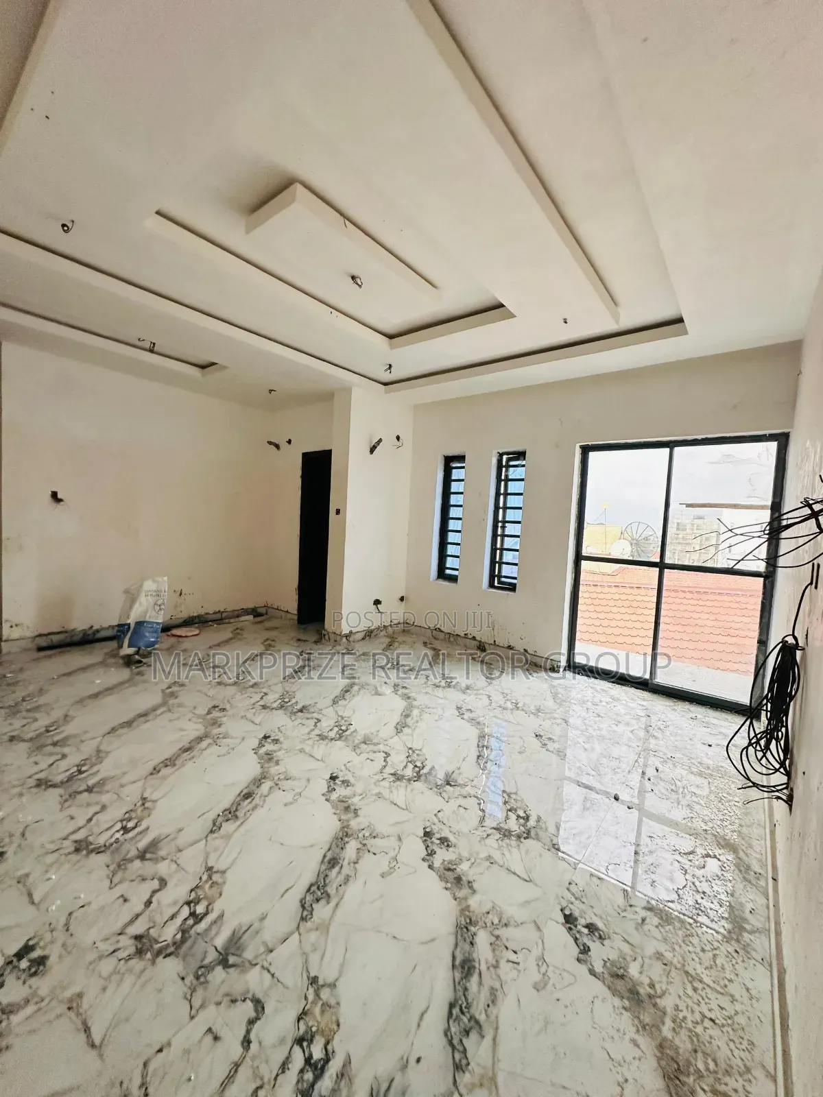 3bdrm Apartment in Maryland Lagos for sale in Maryland