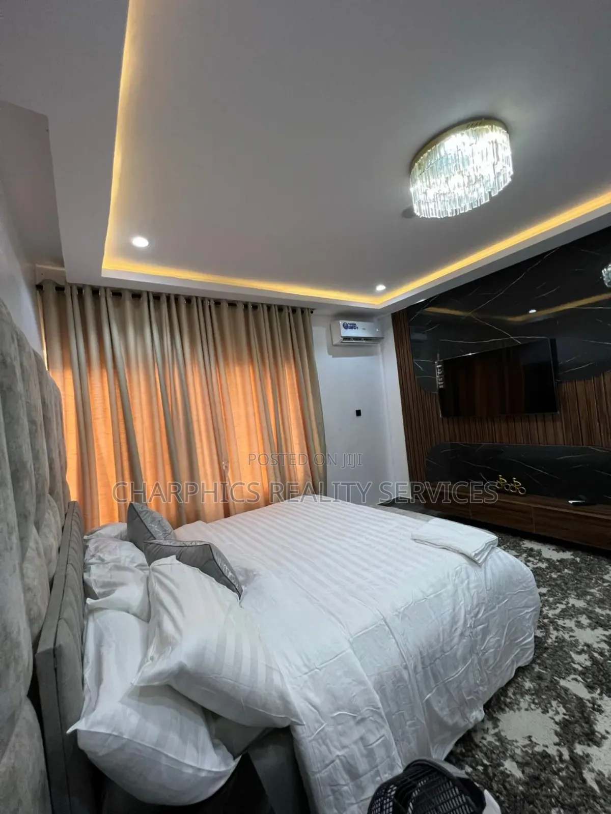 Furnished 3bdrm Apartment in Osapa london for sale in Osapa london