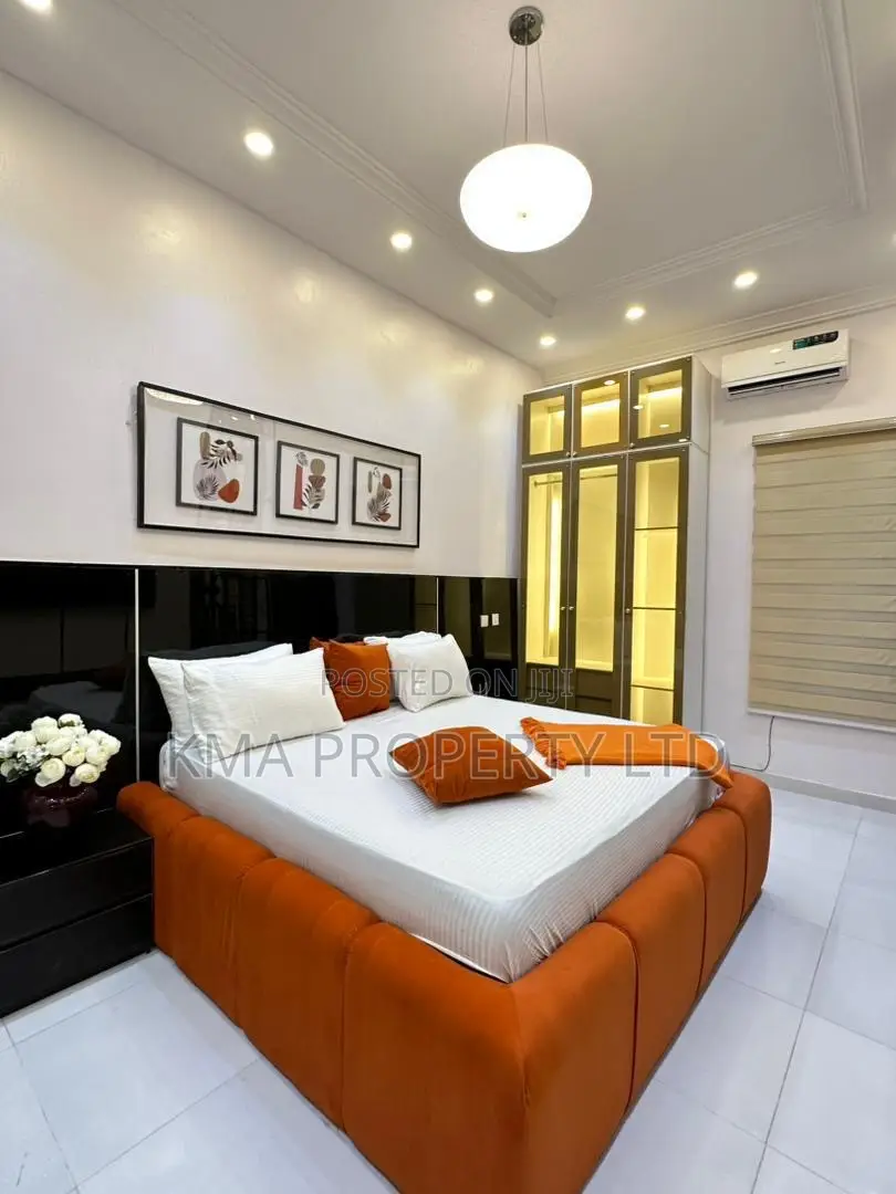 Luxurious Studio Apartment in Chevron