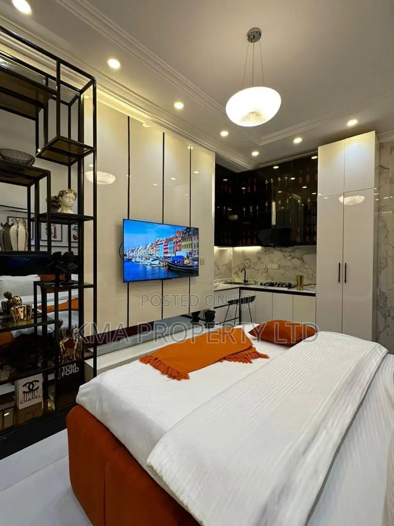 Luxurious Studio Apartment in Chevron