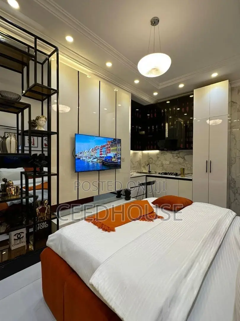 Luxurious Studio Apartment in Chevron