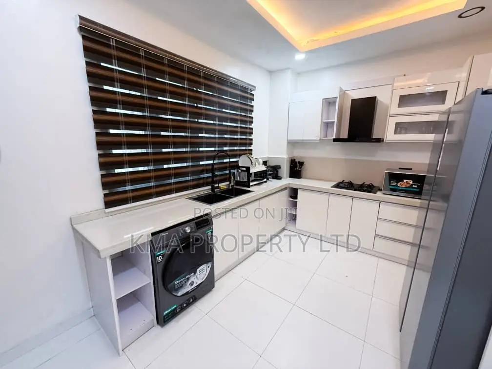 Tastefully Furnished 2 Bedrooms Apartment With Ps5 and Pool in Ikate