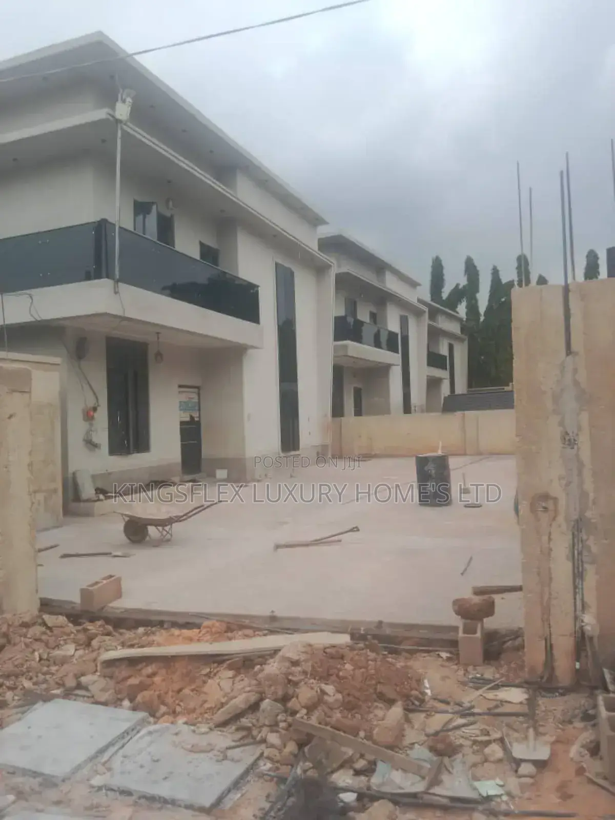 4bdrm Duplex in Enugu for sale in Enugu