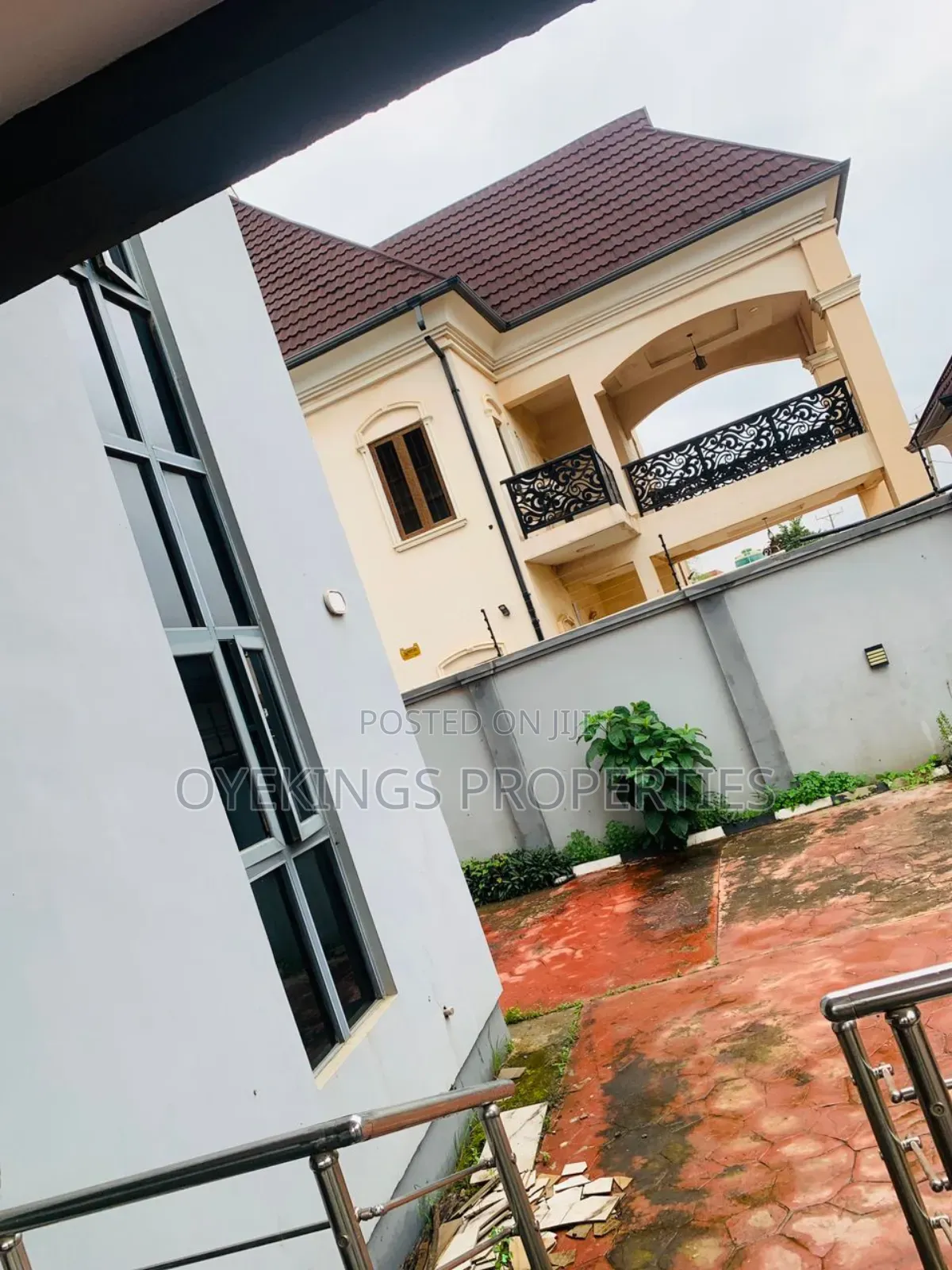 4bdrm Duplex in Aare, Oluyole Estate for sale in Oluyole Estate