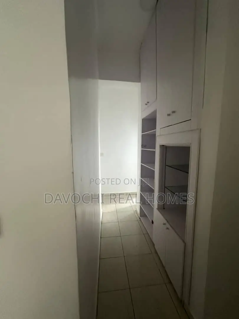 2bdrm Apartment in Lekki Phase1 for rent in Lekki Phase 1