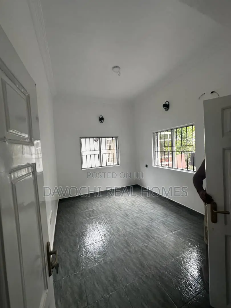 2bdrm Apartment in Lekki Phase1 for rent in Lekki Phase 1