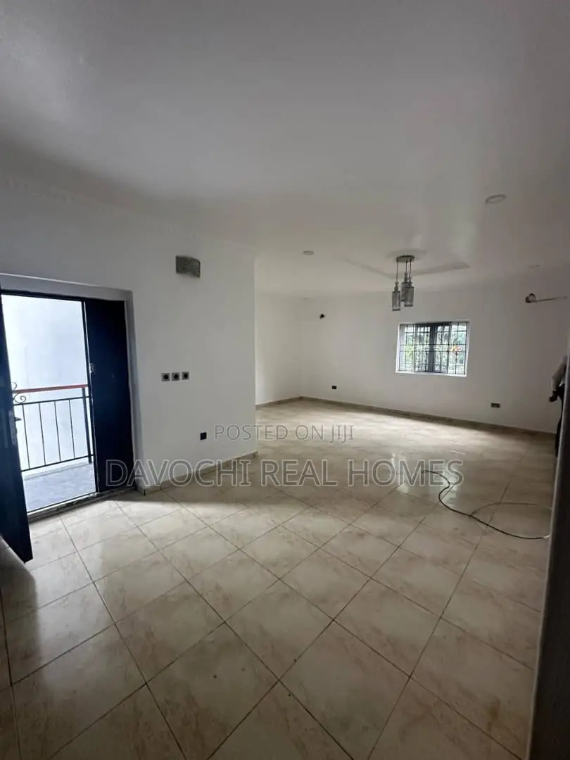 2bdrm Apartment in Lekki Phase1 for rent in Lekki Phase 1