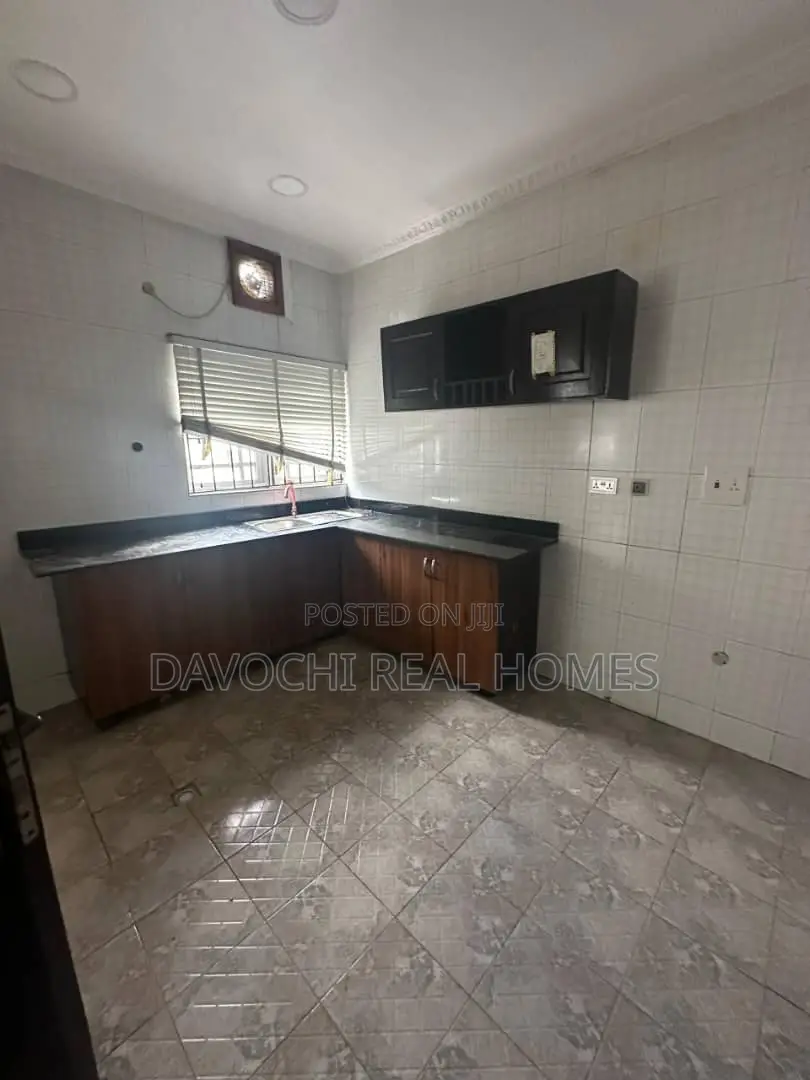 2bdrm Apartment in Lekki Phase1 for rent in Lekki Phase 1