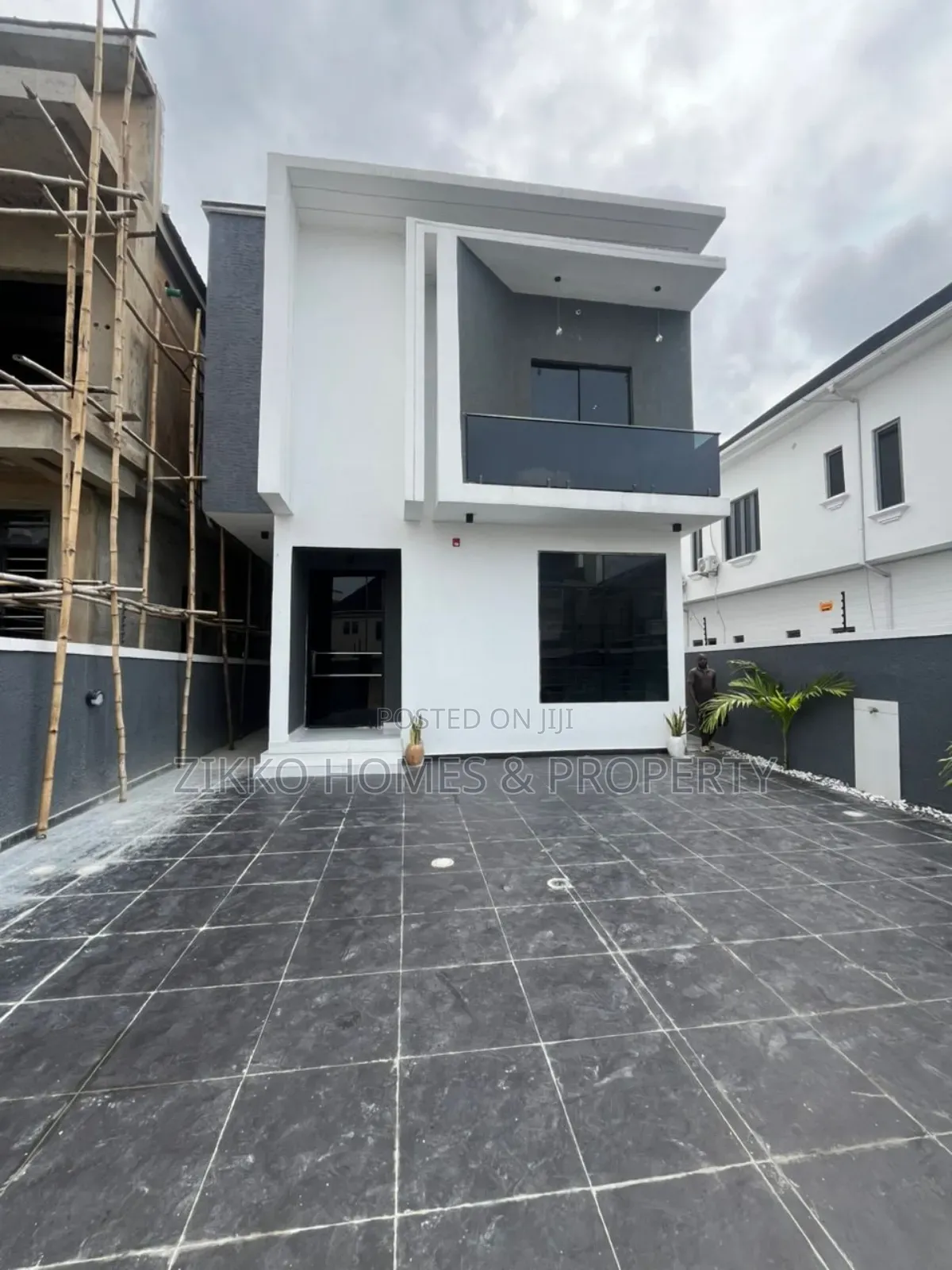 5bdrm Duplex in Ajah, Lekki for sale in Lekki
