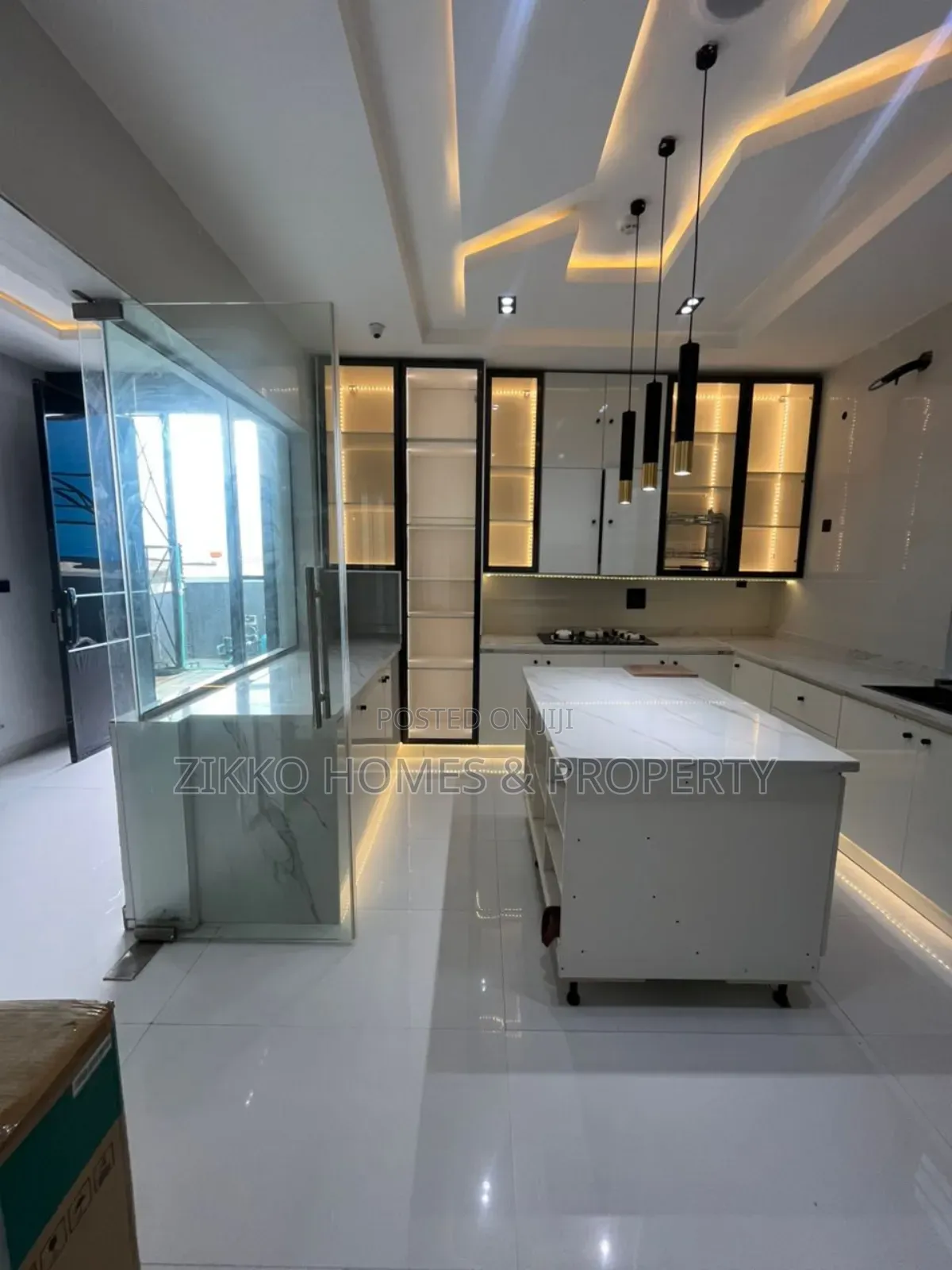 5bdrm Duplex in Ajah, Lekki for sale in Lekki