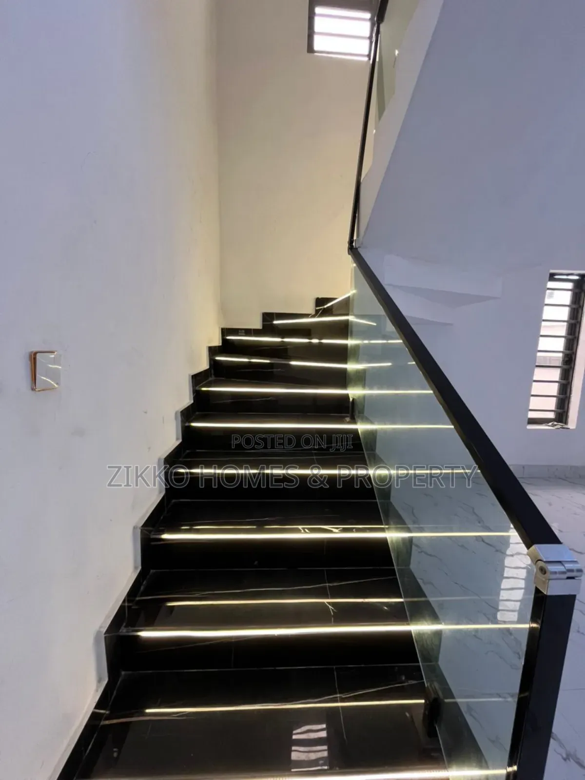 5bdrm Duplex in Ajah, Lekki for sale in Lekki