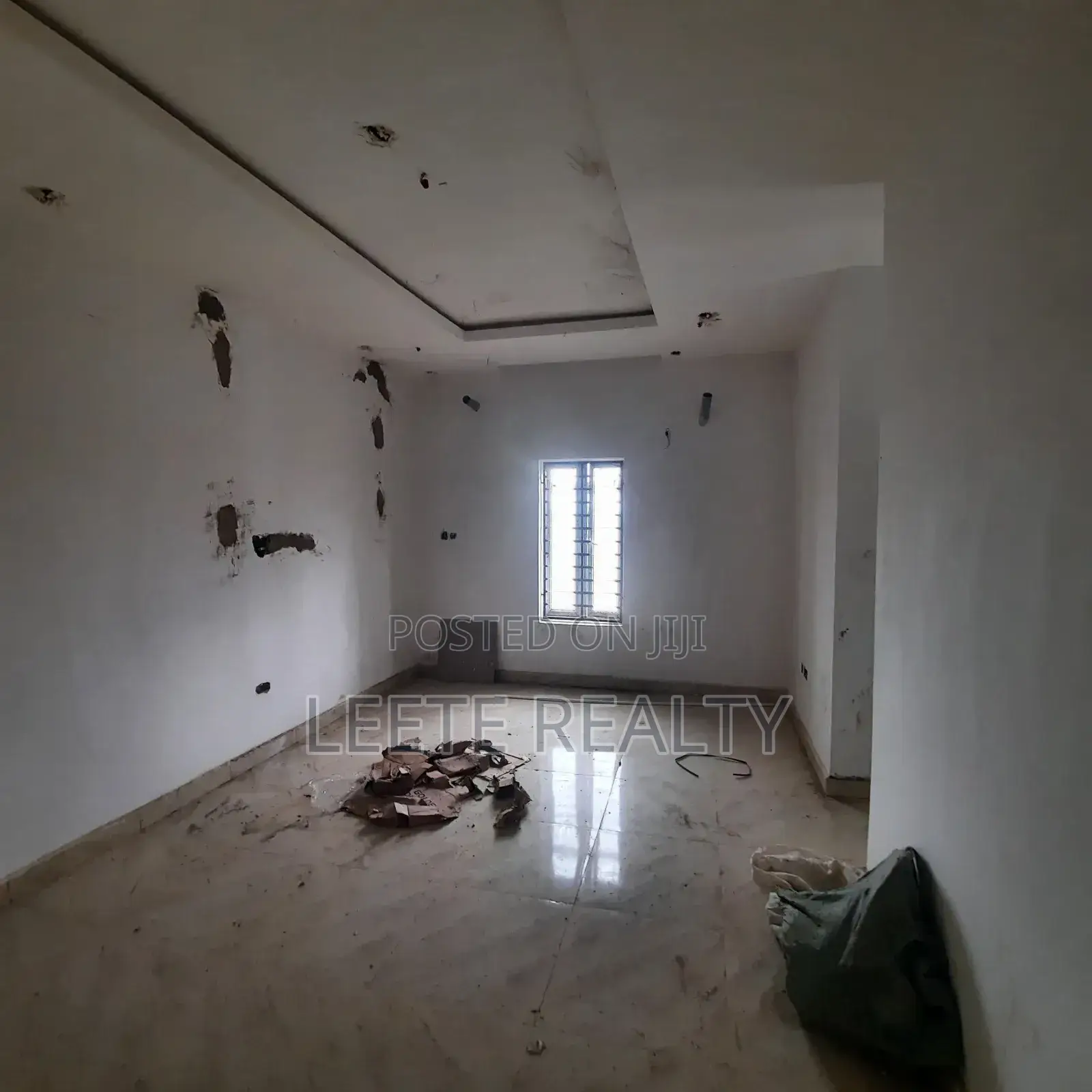 Furnished 3bdrm Apartment in Kaura for sale in Kaura