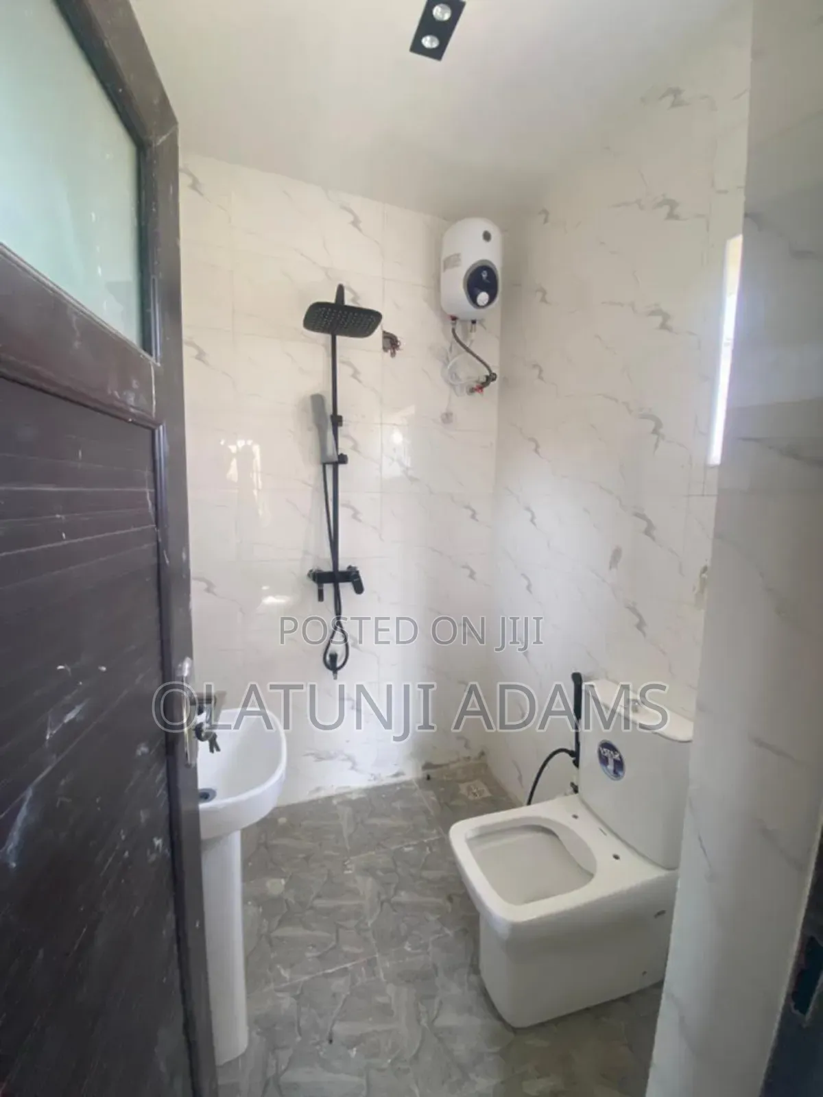 16bdrm Block of Flats in Ibeju Lekki, Bogije for sale in Bogije