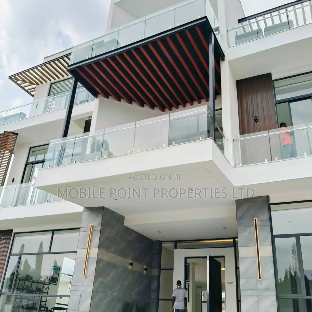 Furnished 8bdrm Mansion in Asokoro for sale in Asokoro