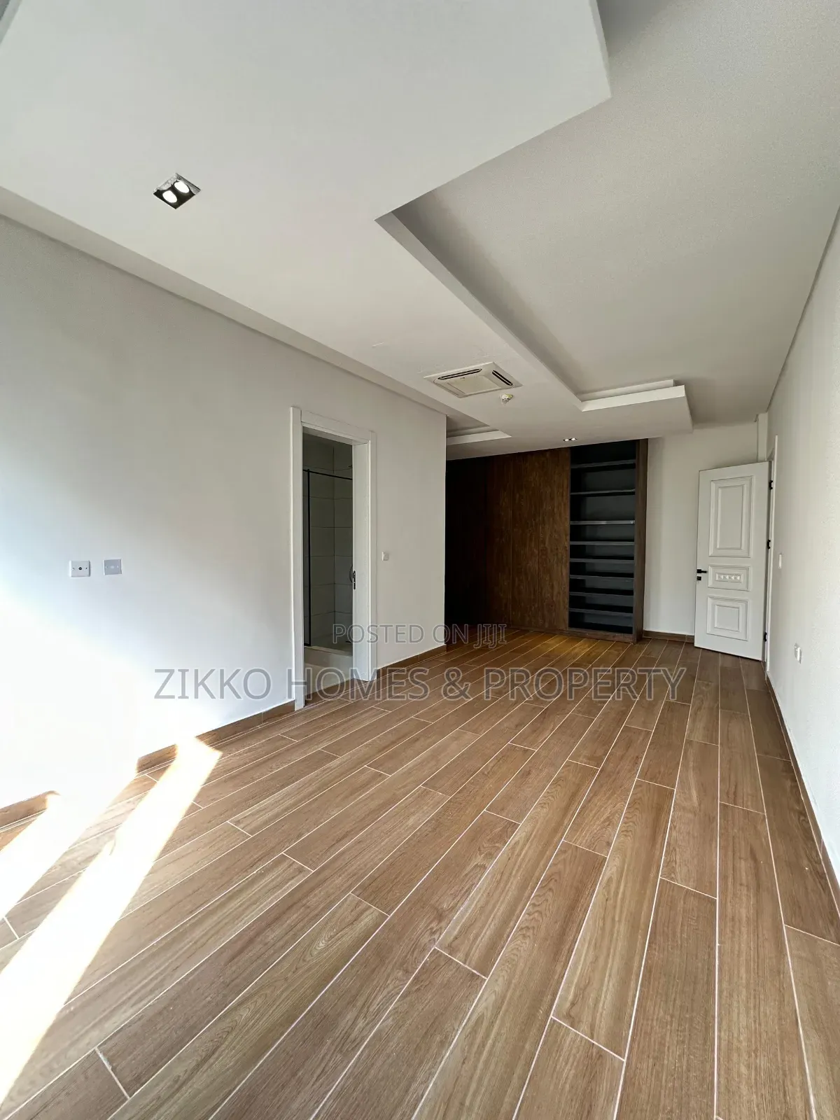 3bdrm Apartment in Banana Island for sale in Banana Island