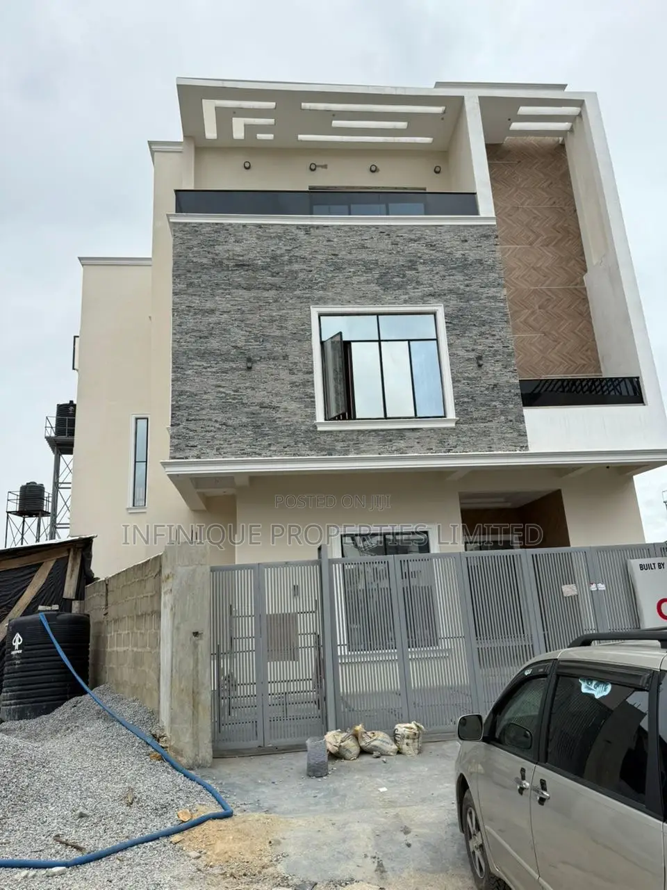 Premium Newly Built 5 Bedroom Fully Detached Duplex in Lekki Phase 1