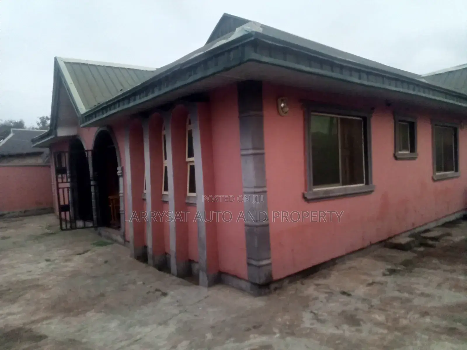 2bdrm Block of Flats in Adegbayi Ibadan, Egbeda for sale in Egbeda