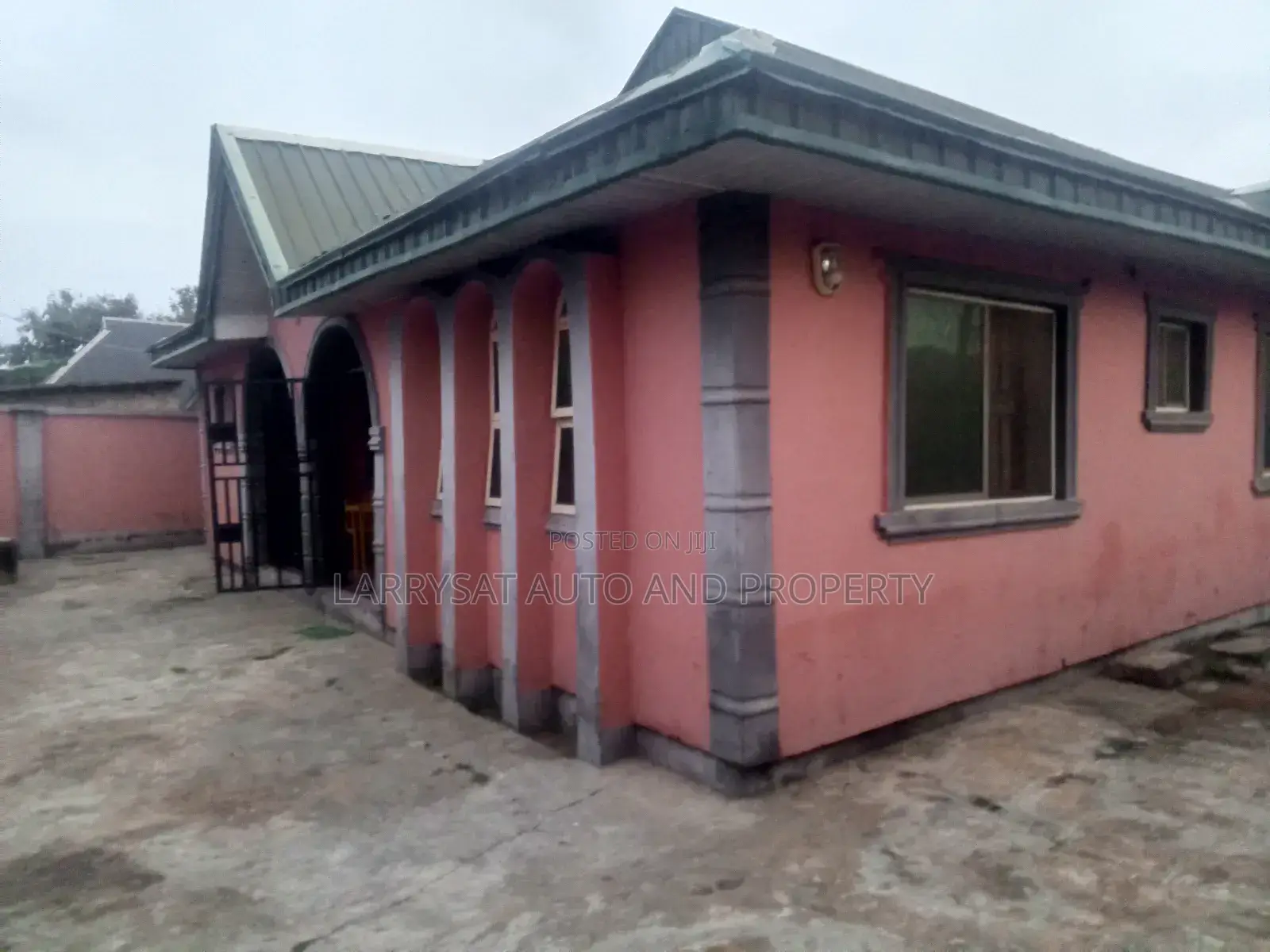 2bdrm Block of Flats in Adegbayi Ibadan, Egbeda for sale in Egbeda