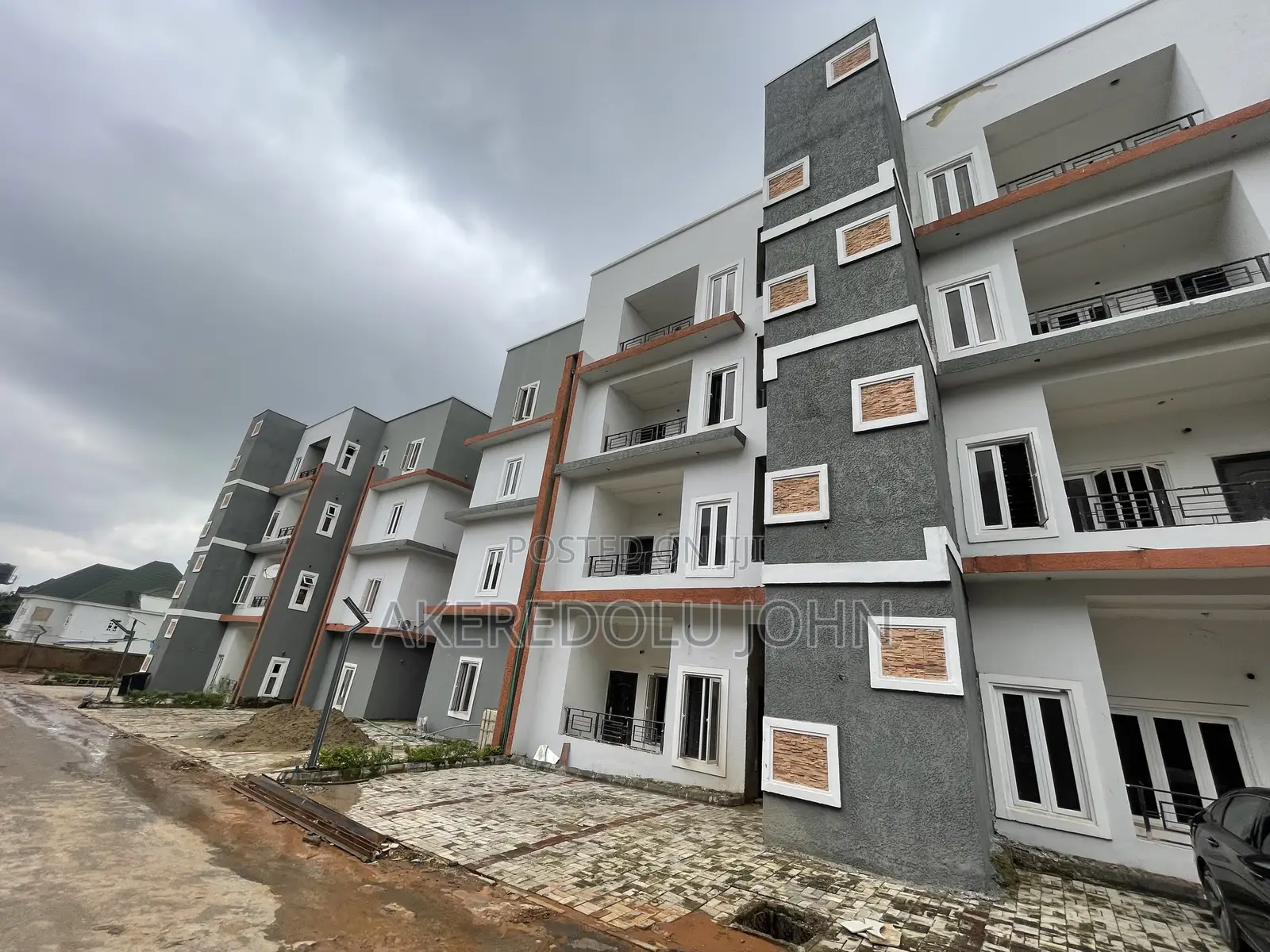 3bdrm Block of Flats in Kaura for sale in Kaura