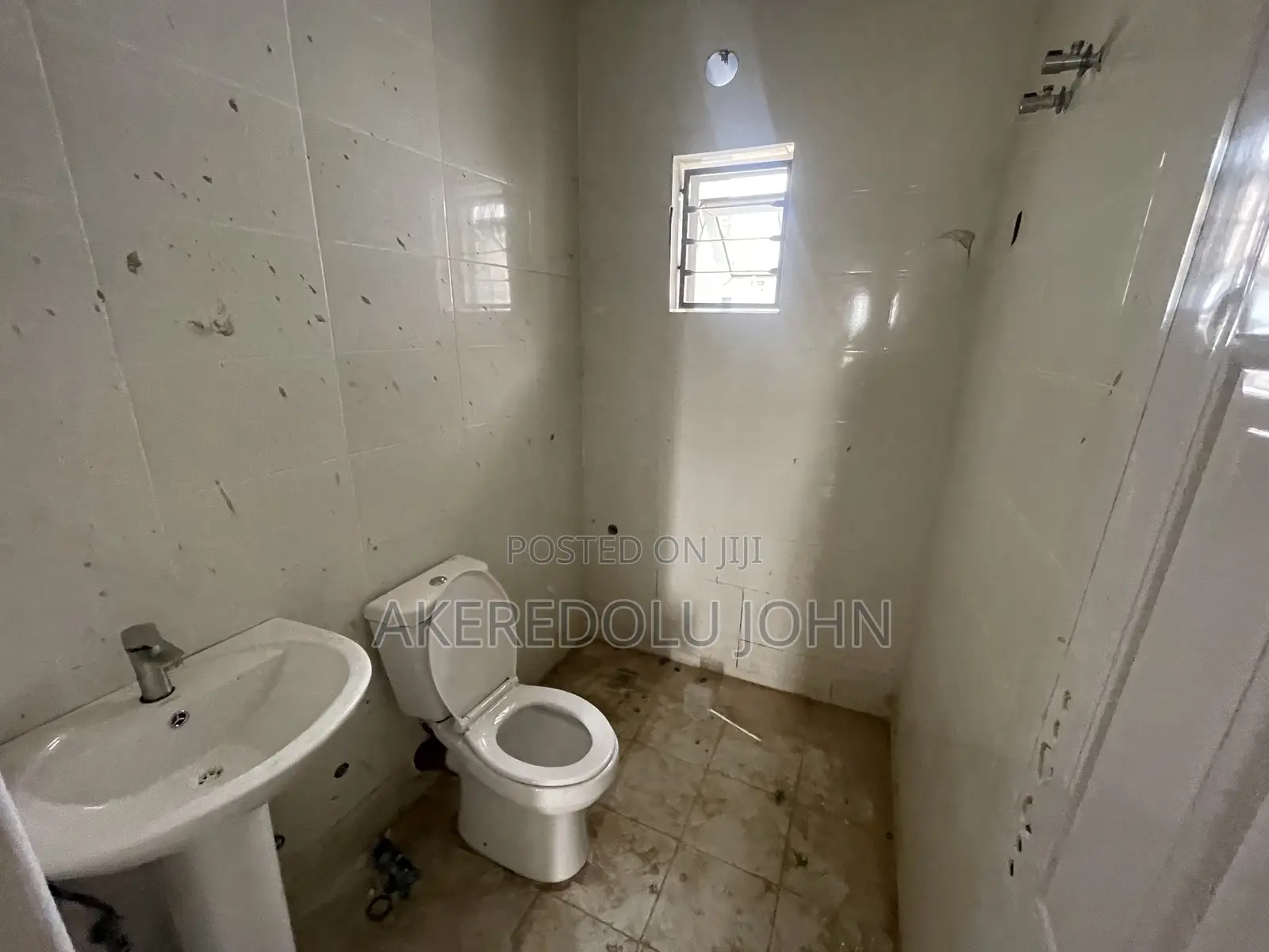 3bdrm Block of Flats in Kaura for sale in Kaura