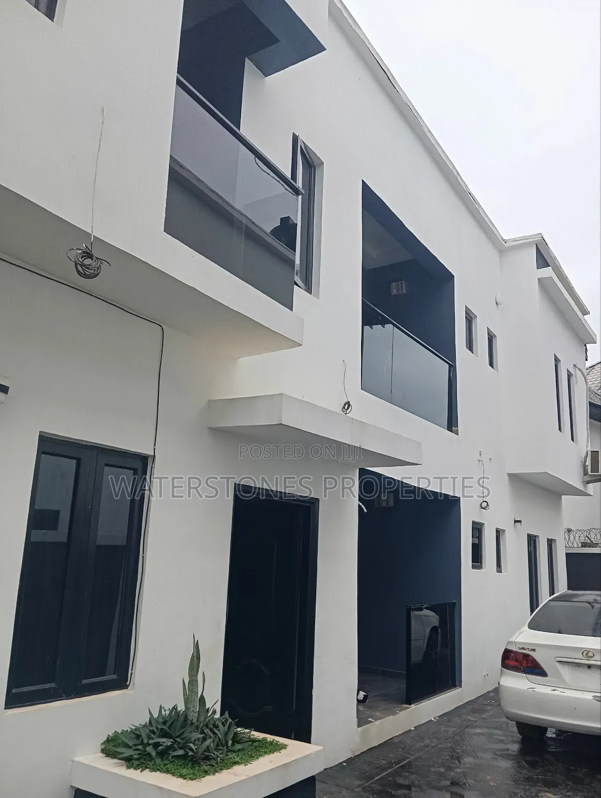 Duplex for Sale in Oshimili South