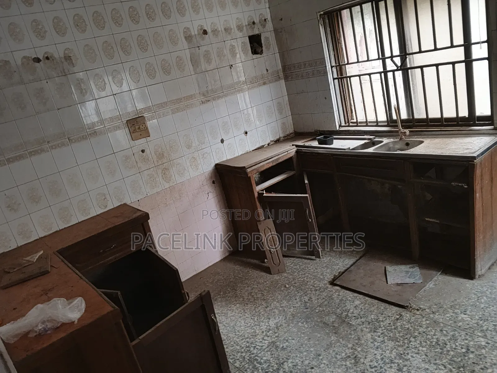 5bdrm Duplex in Ipaja / Ipaja for sale in Ipaja / Ipaja
