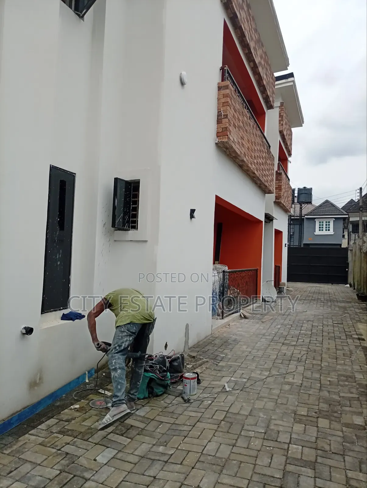 2bdrm Block of Flats in Shell Corp Estate, Port-Harcourt for rent in Port-Harcourt