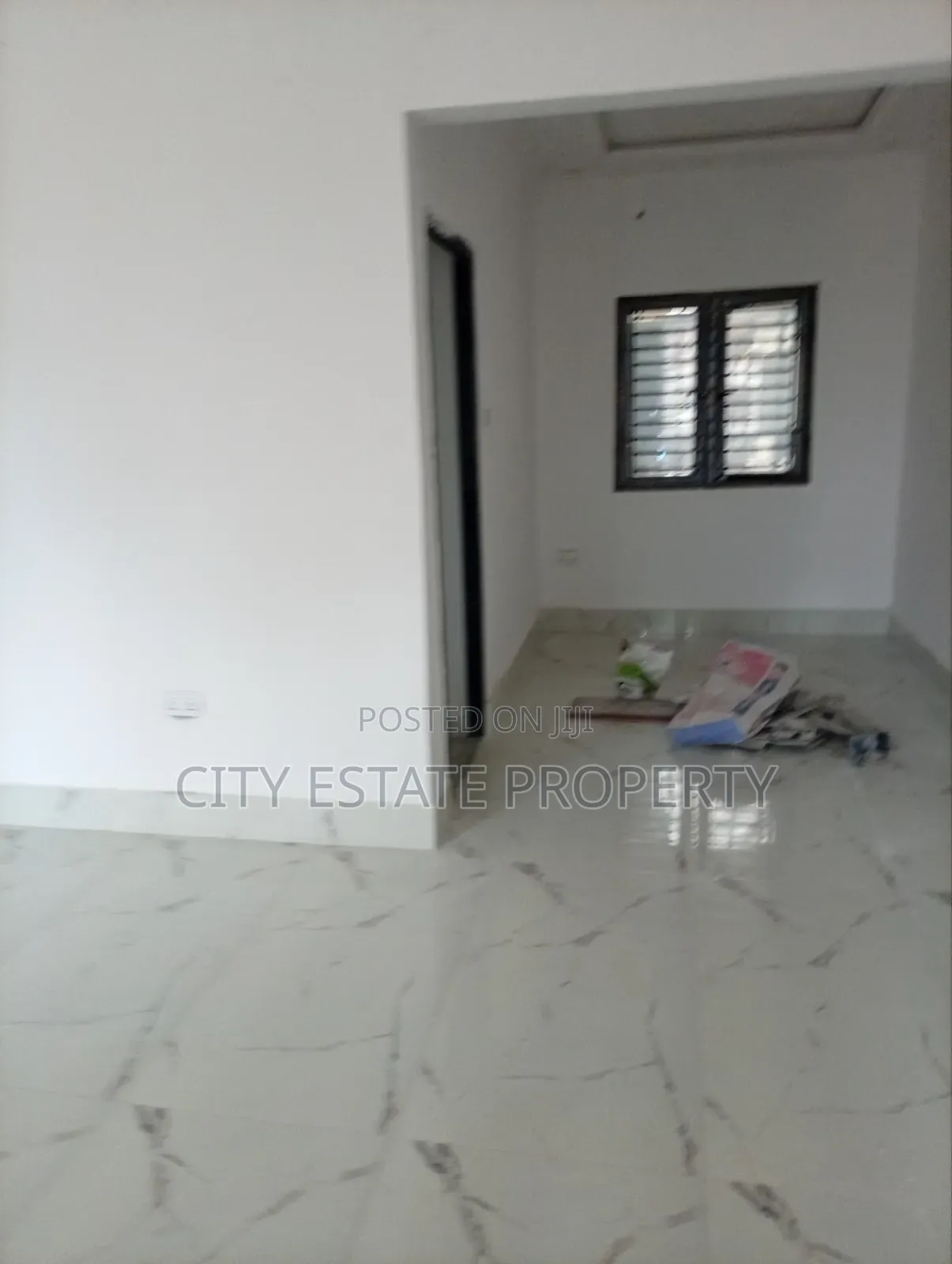 2bdrm Block of Flats in Shell Corp Estate, Port-Harcourt for rent in Port-Harcourt
