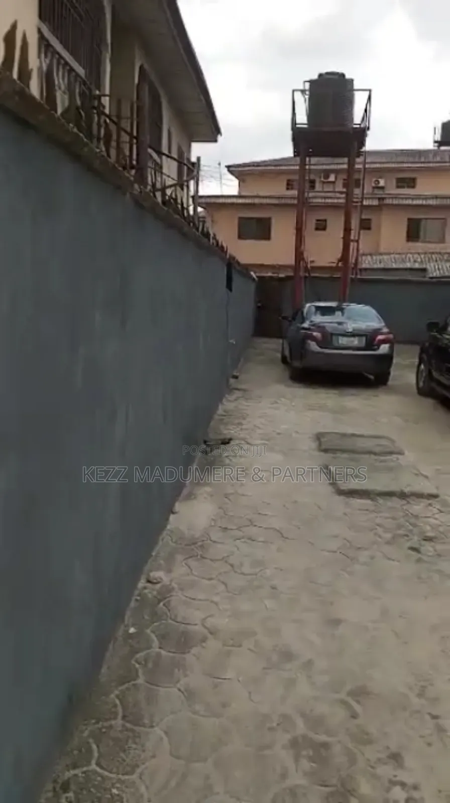 3bdrm Block of Flats in Nvuigwe, Woji, Port for sale in Port-Harcourt