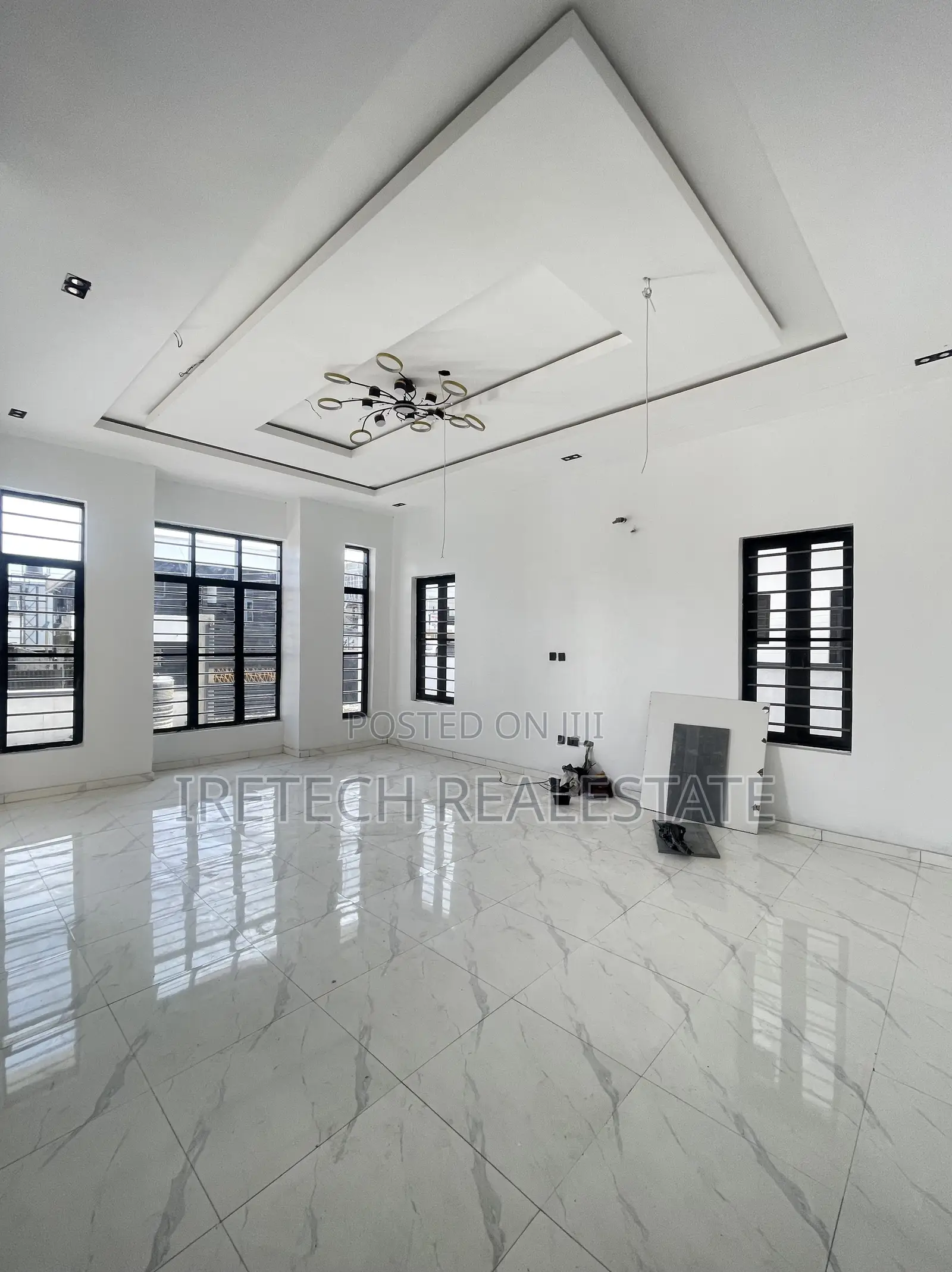 5bdrm Duplex in Ajah In A Gated for sale in Ajah
