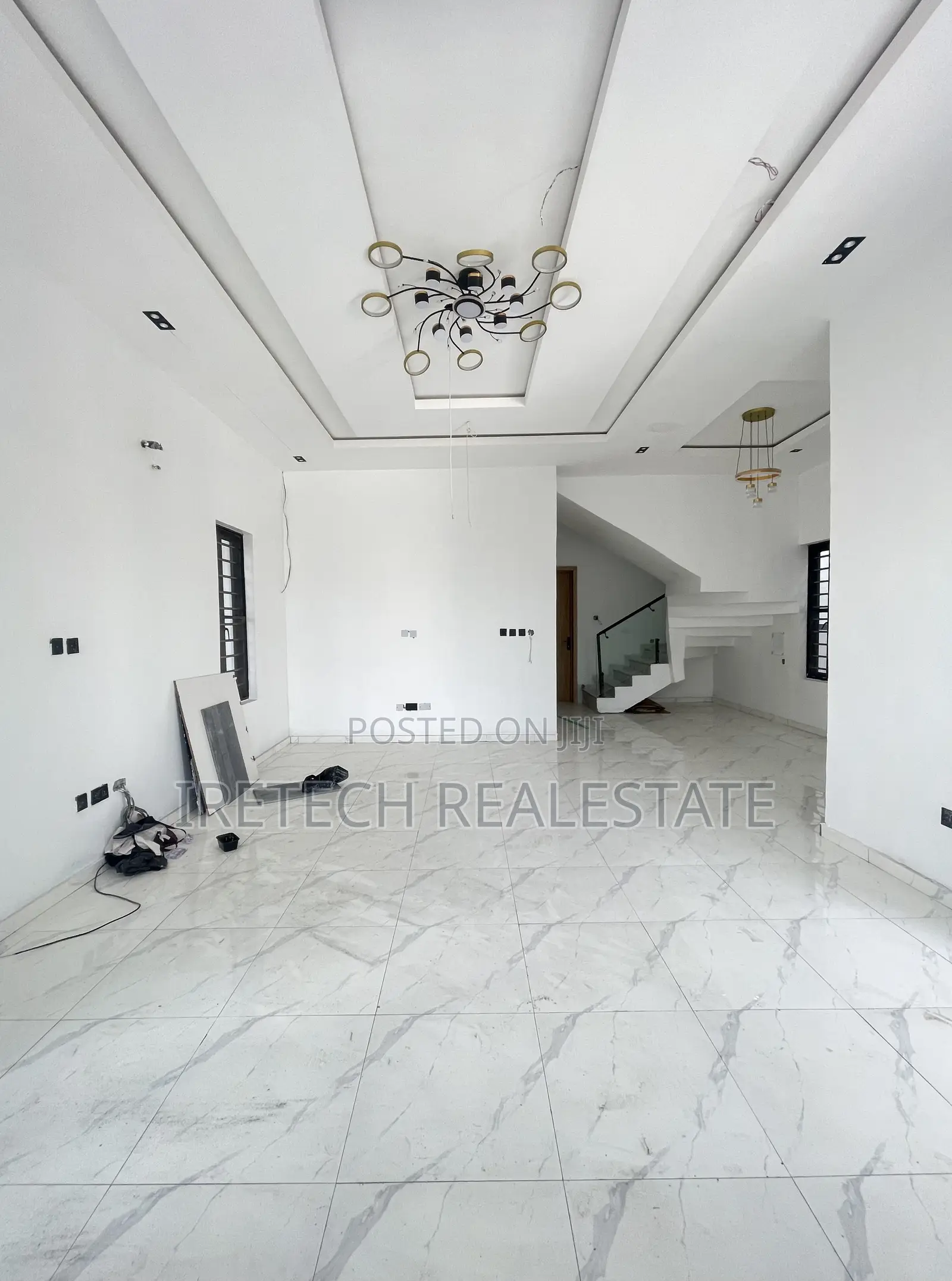 5bdrm Duplex in Ajah In A Gated for sale in Ajah