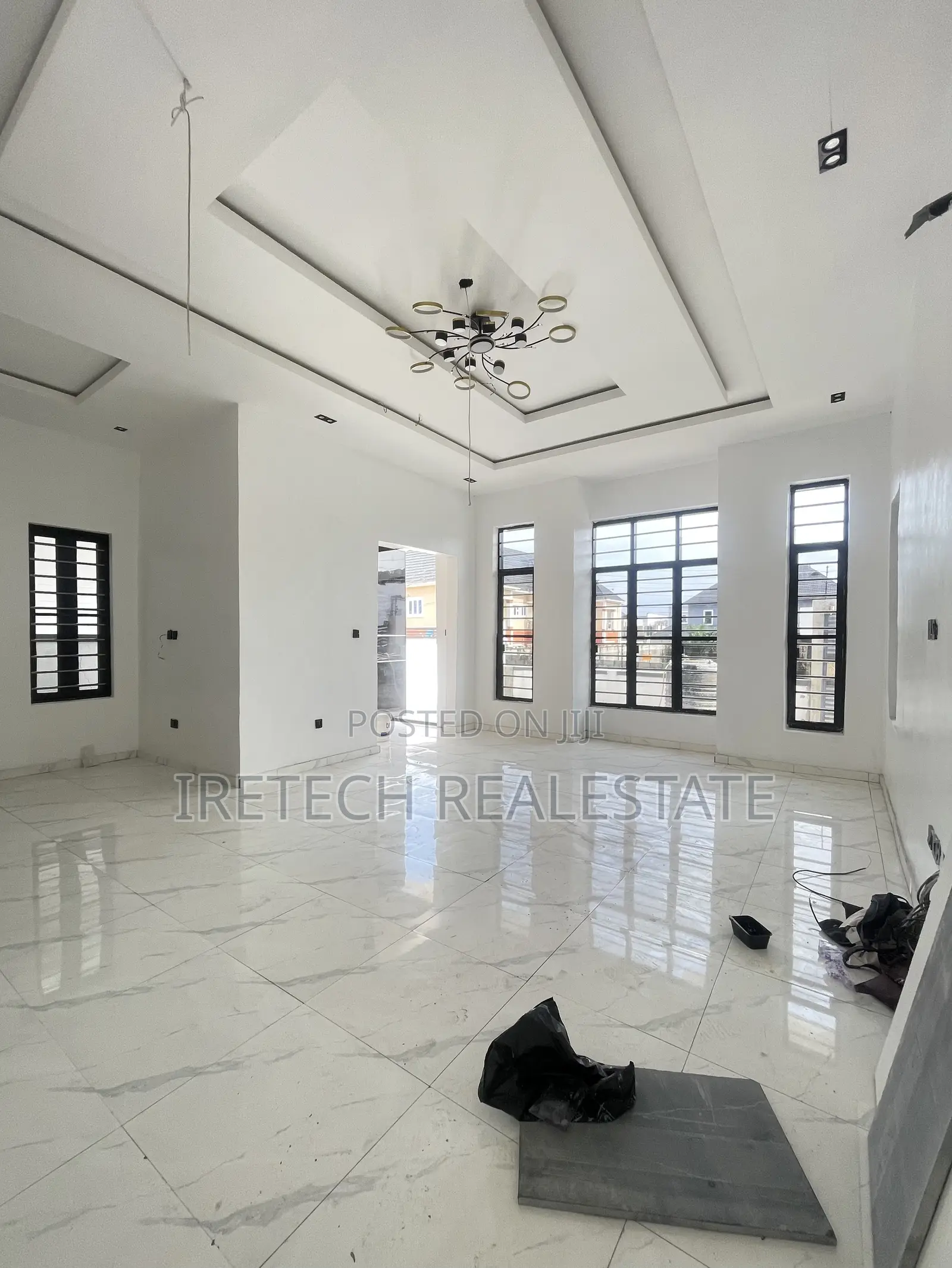 5bdrm Duplex in Ajah In A Gated for sale in Ajah