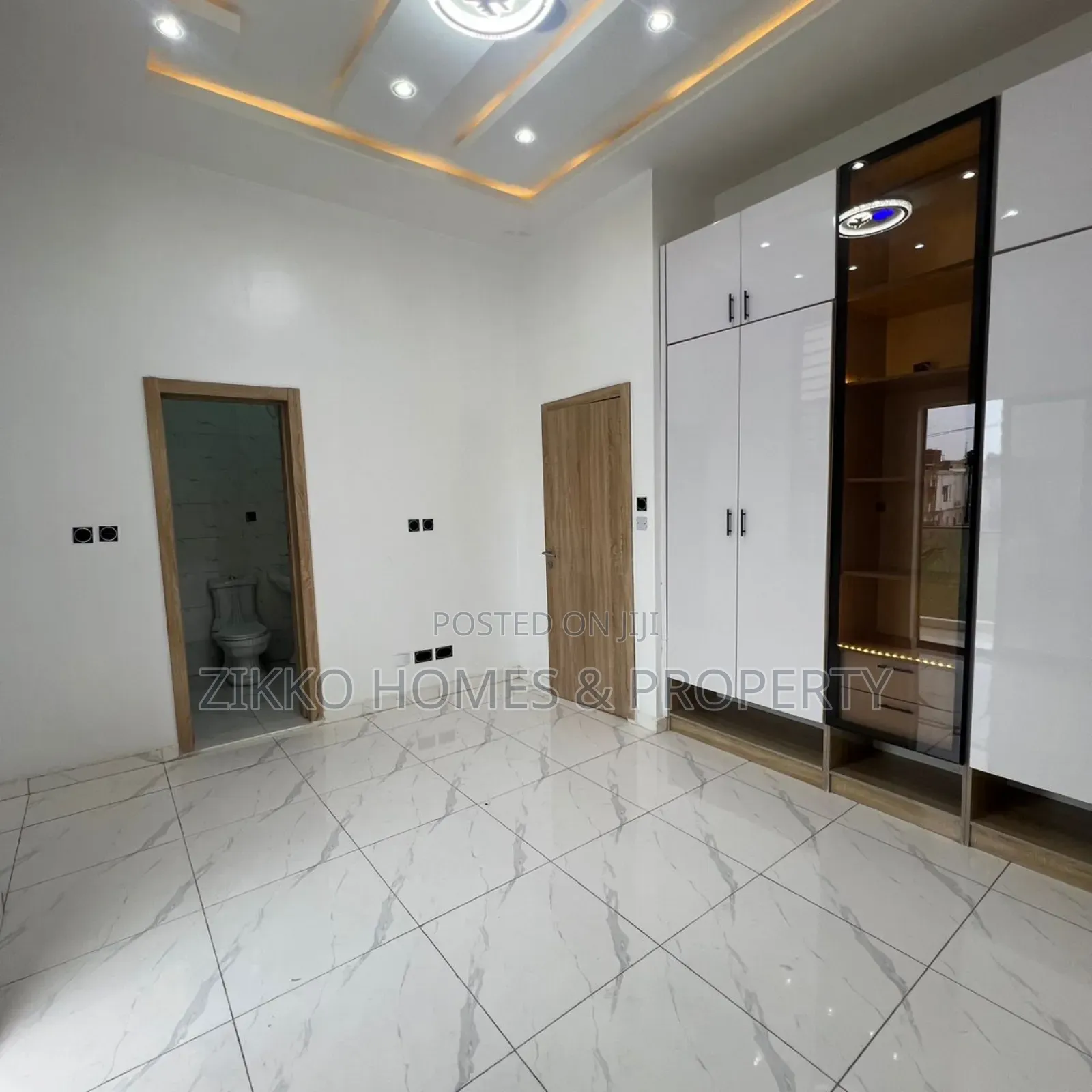 4bdrm Duplex in Ikota, Lekki for sale in Lekki