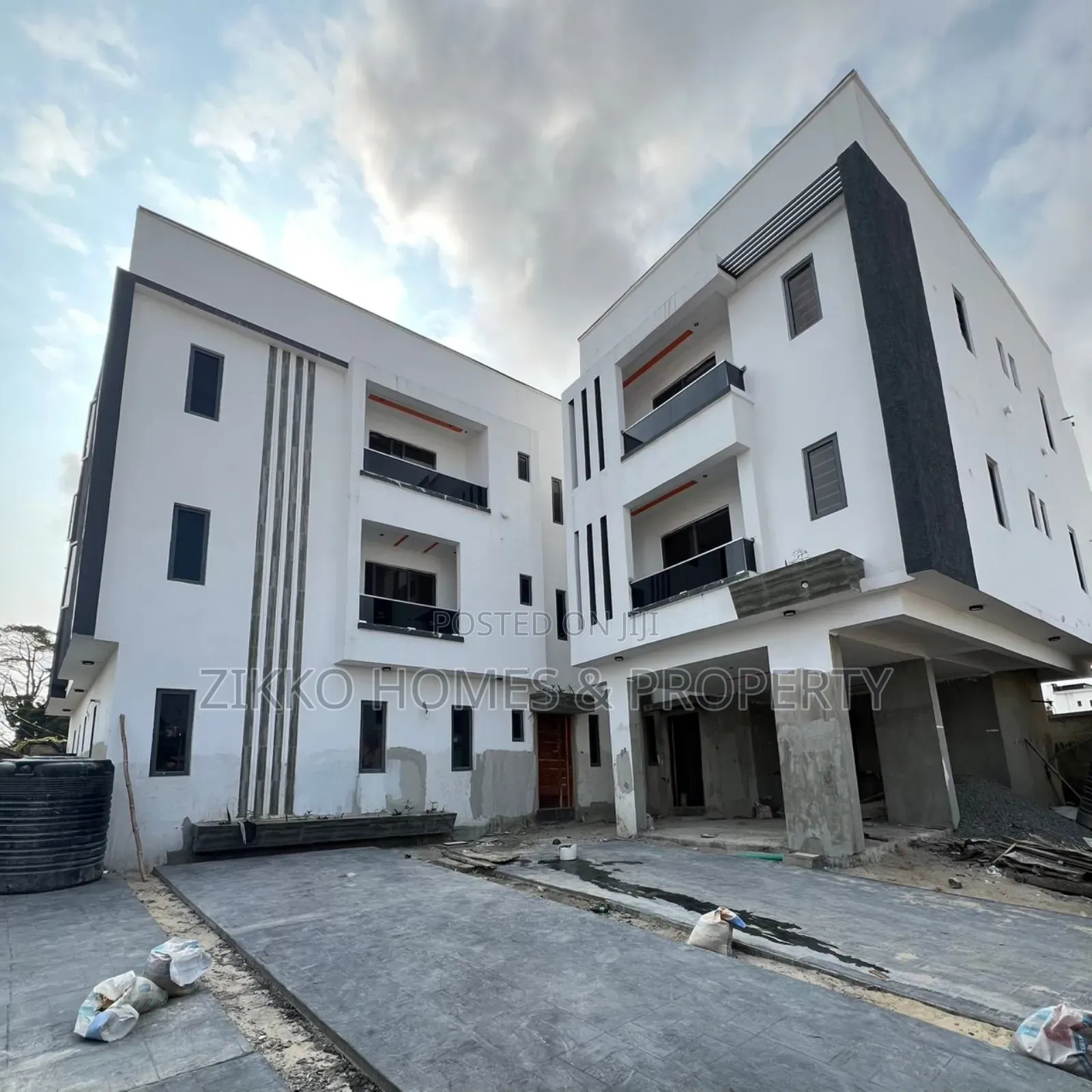 2bdrm Apartment in Ilasan, Lekki for sale in Lekki