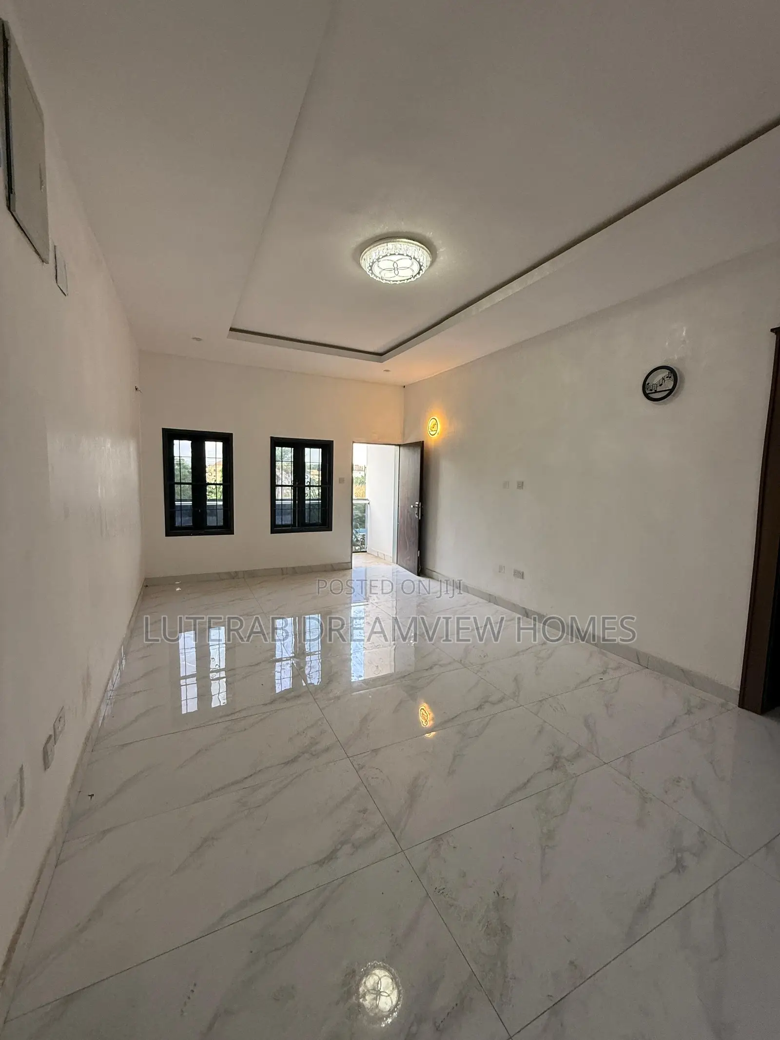 7bdrm Duplex in Kaura for sale in Kaura