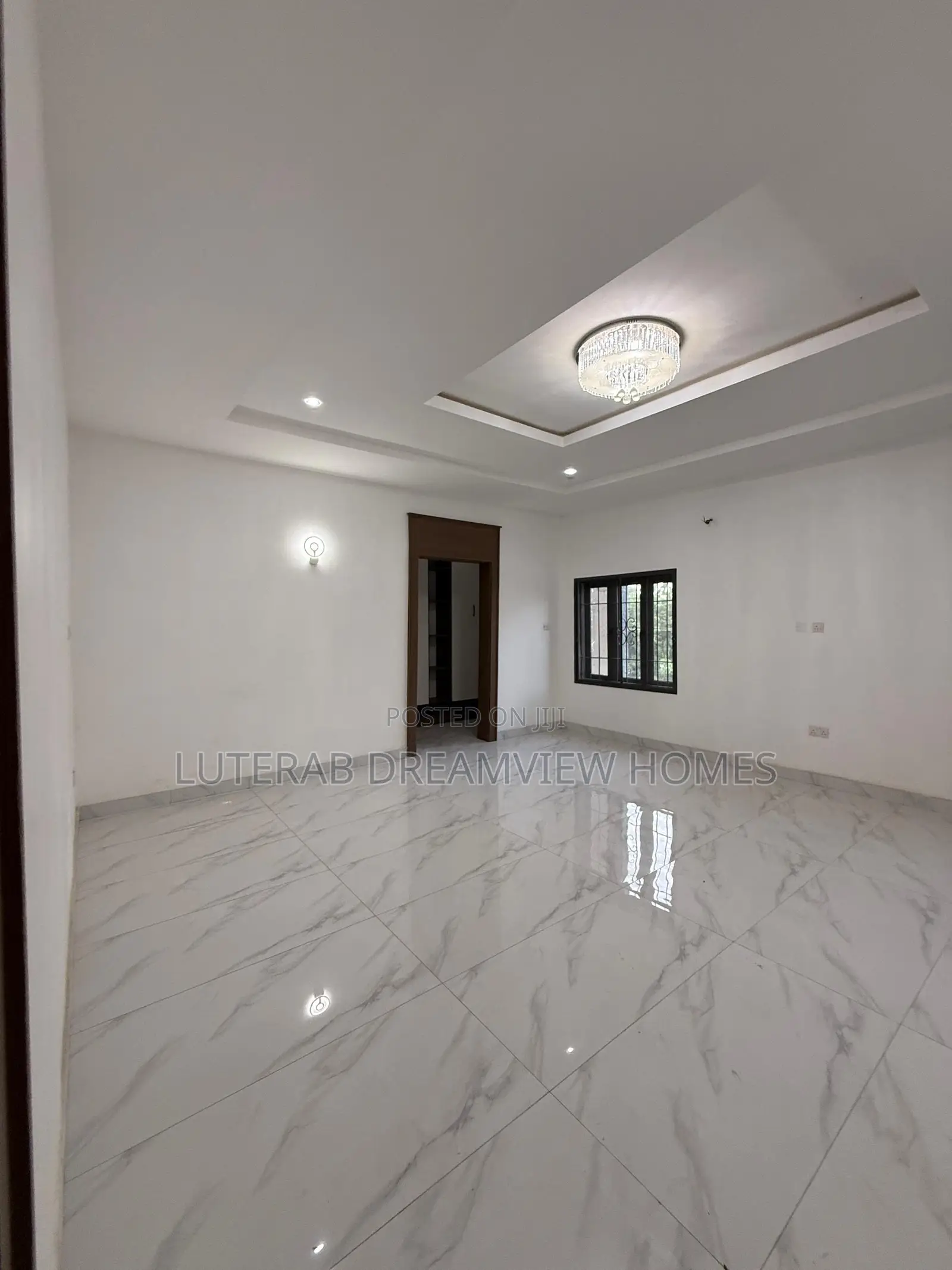 7bdrm Duplex in Kaura for sale in Kaura