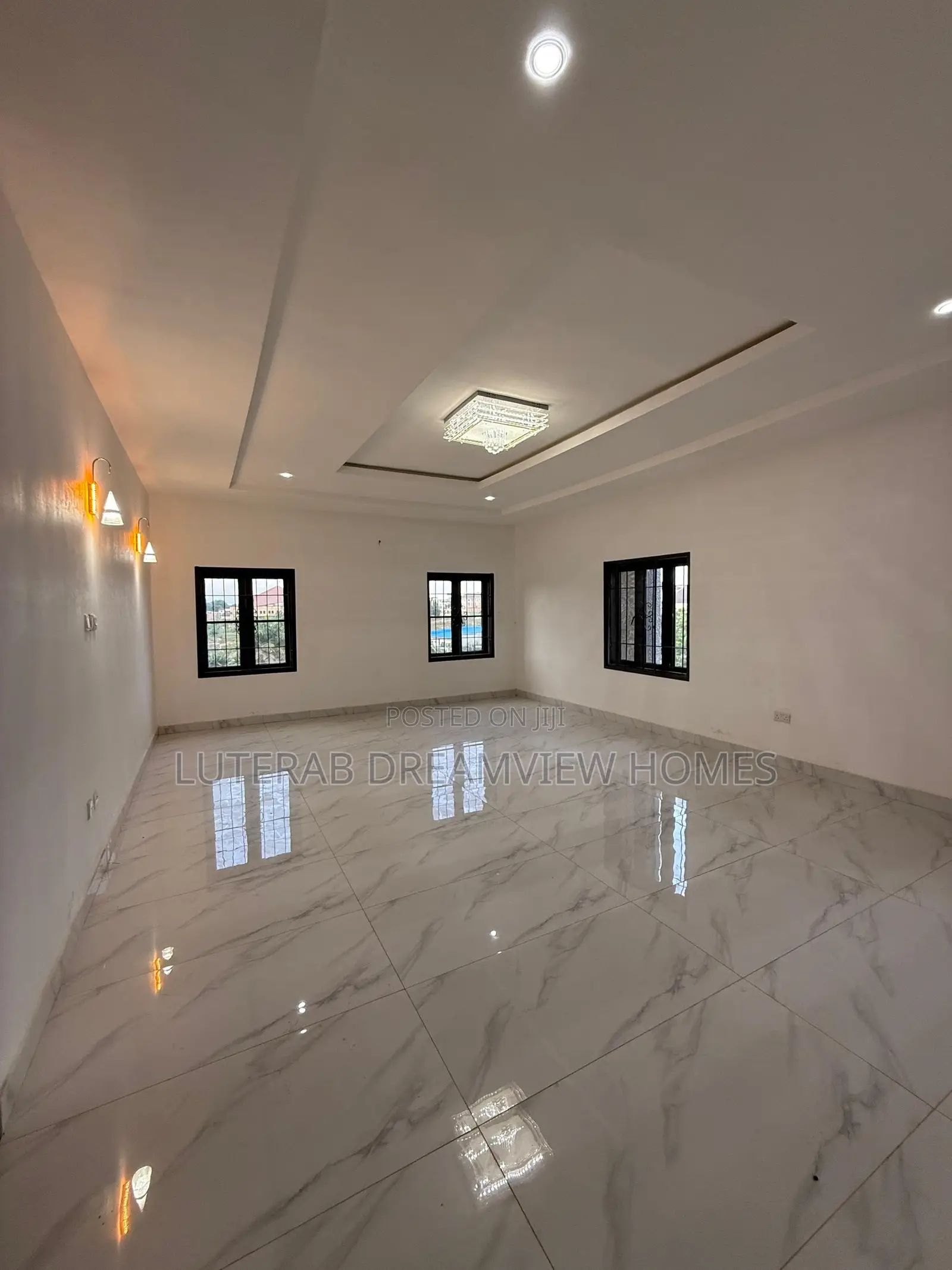 7bdrm Duplex in Kaura for sale in Kaura