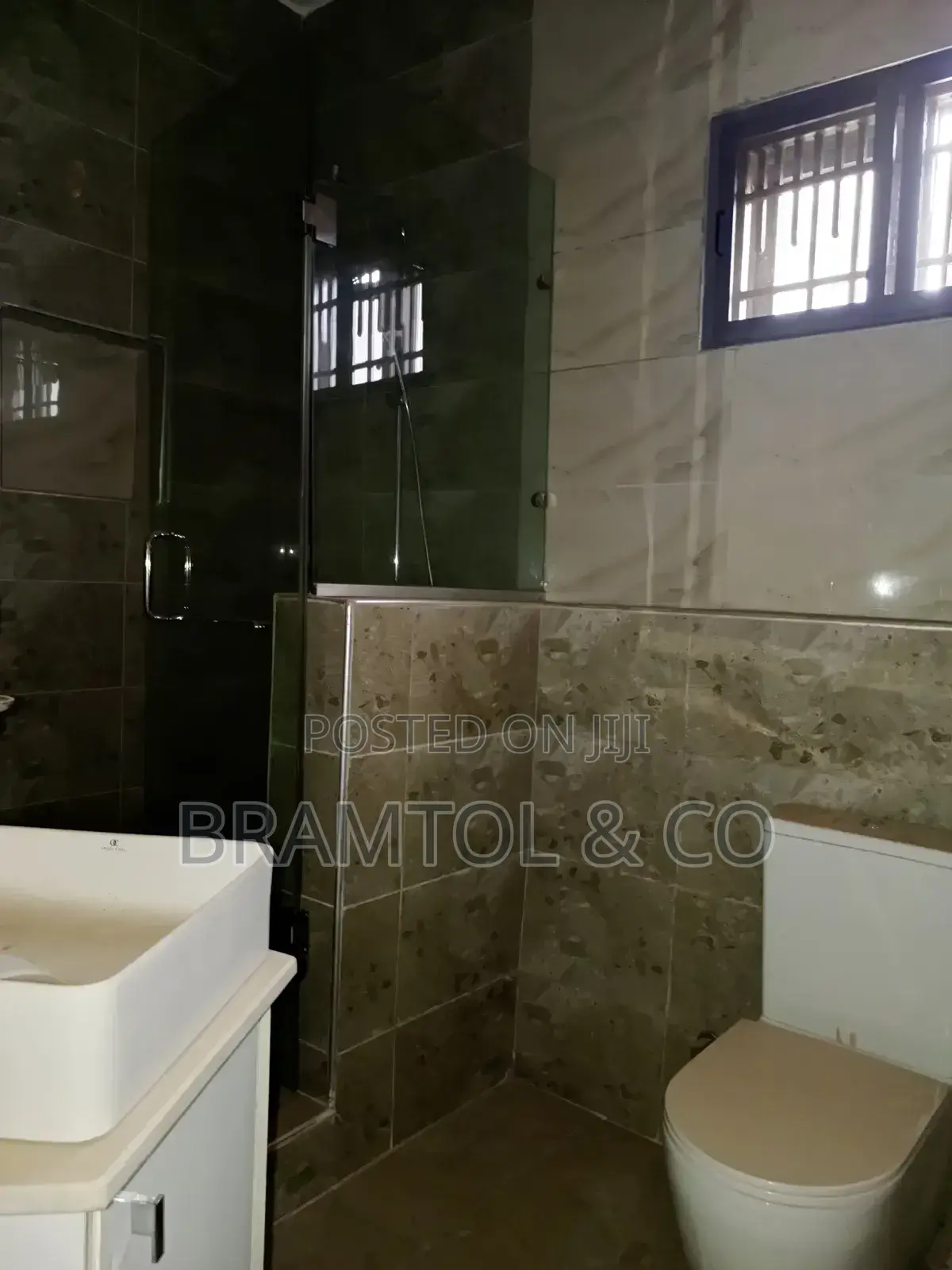 5 Bedroom Terraced Duplex for Rent in Maitama