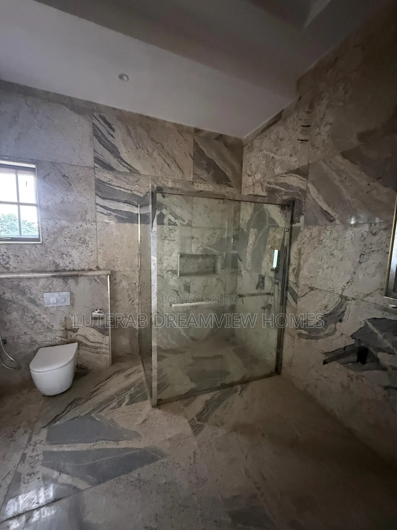6bdrm Duplex in Gaduwa for sale in Gaduwa