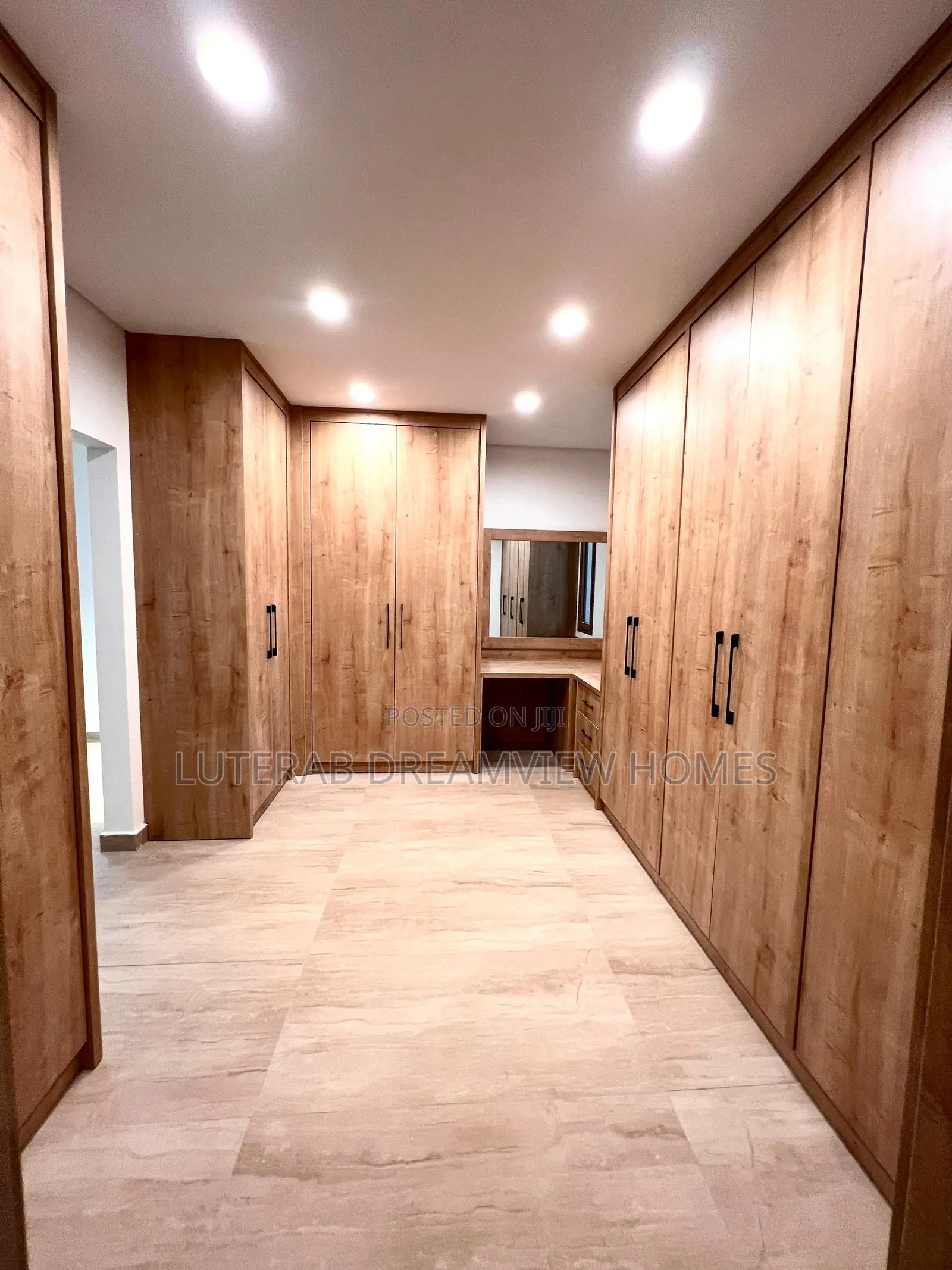 5bdrm Duplex in Heart Asokoro for sale in Asokoro