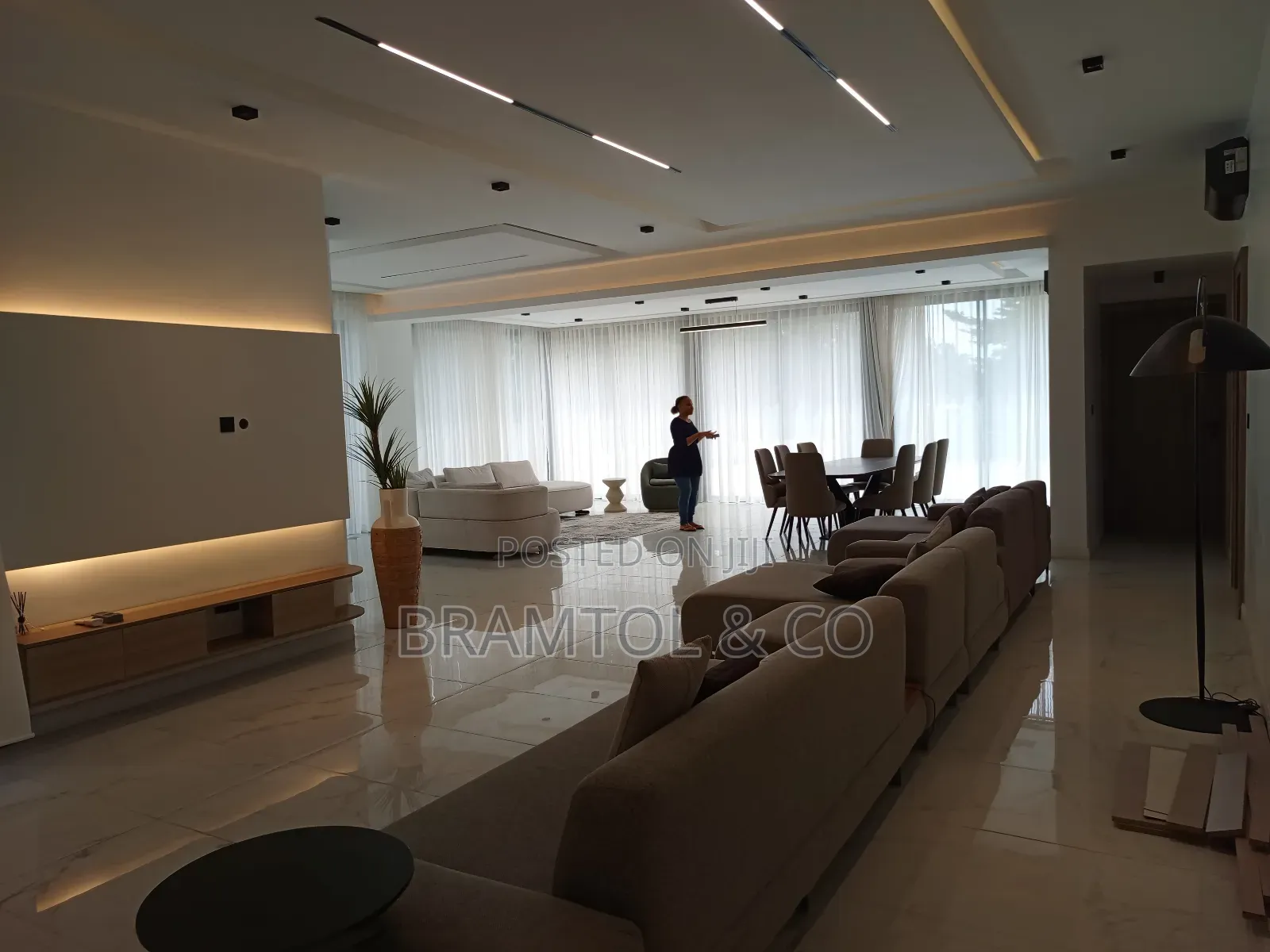 Furnished 3bdrm Penthouse in Wuse 2 for rent in Wuse 2