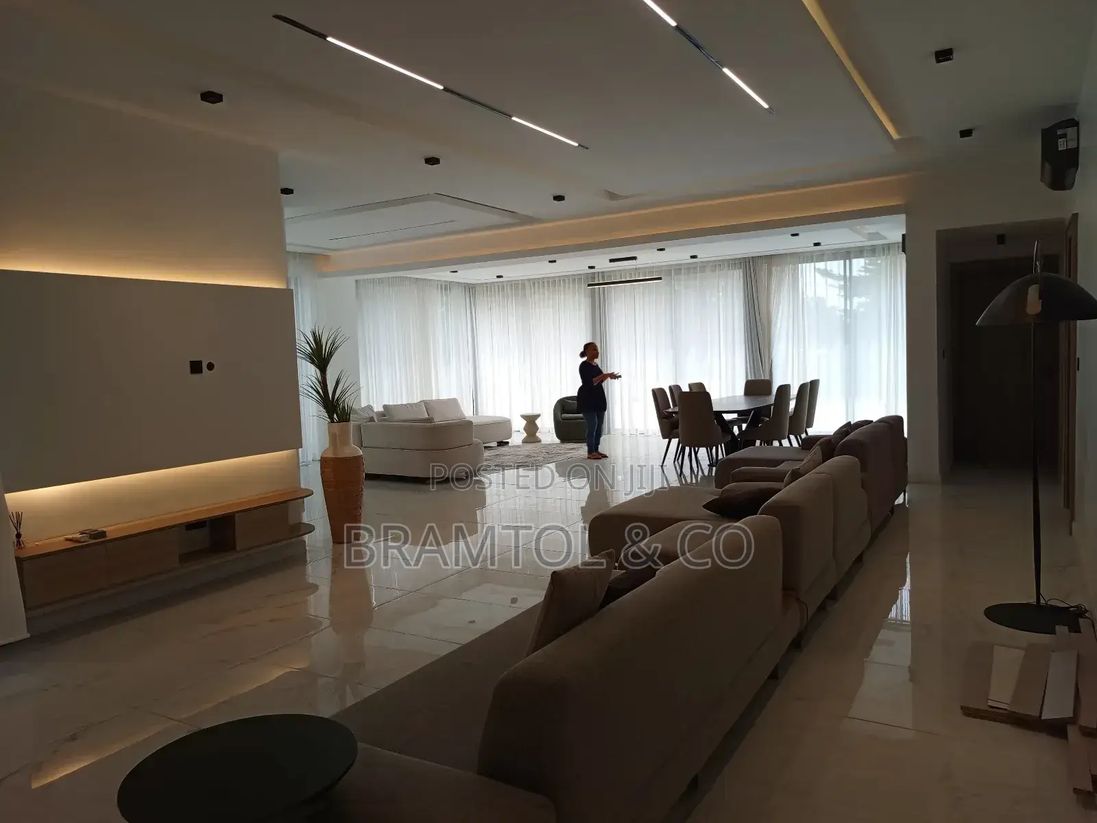 Furnished 3bdrm Penthouse in Wuse 2 for rent in Wuse 2