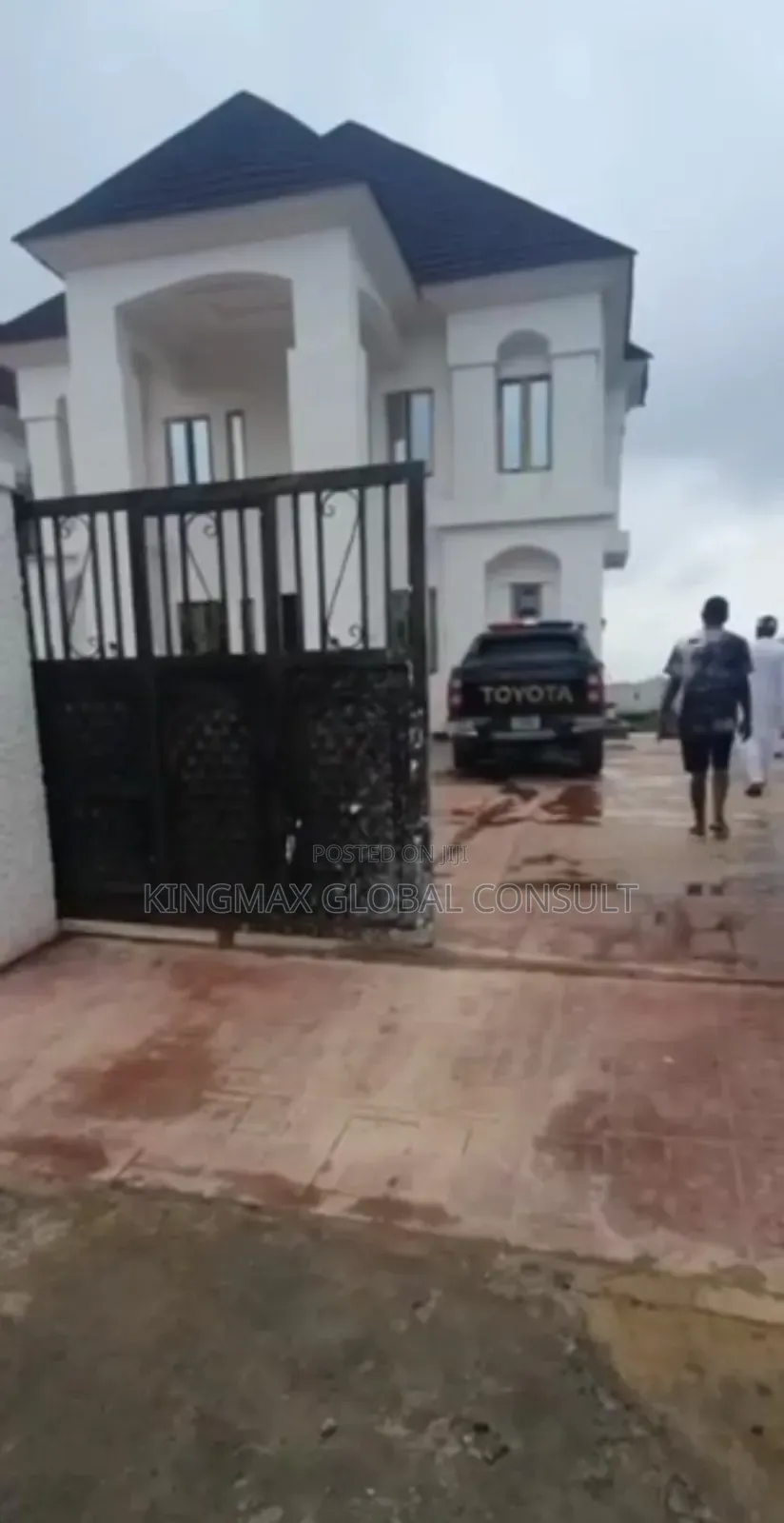 5bdrm Duplex in Guzape Main for sale in Guzape District