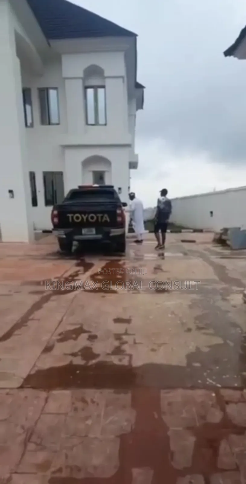 5bdrm Duplex in Guzape Main for sale in Guzape District