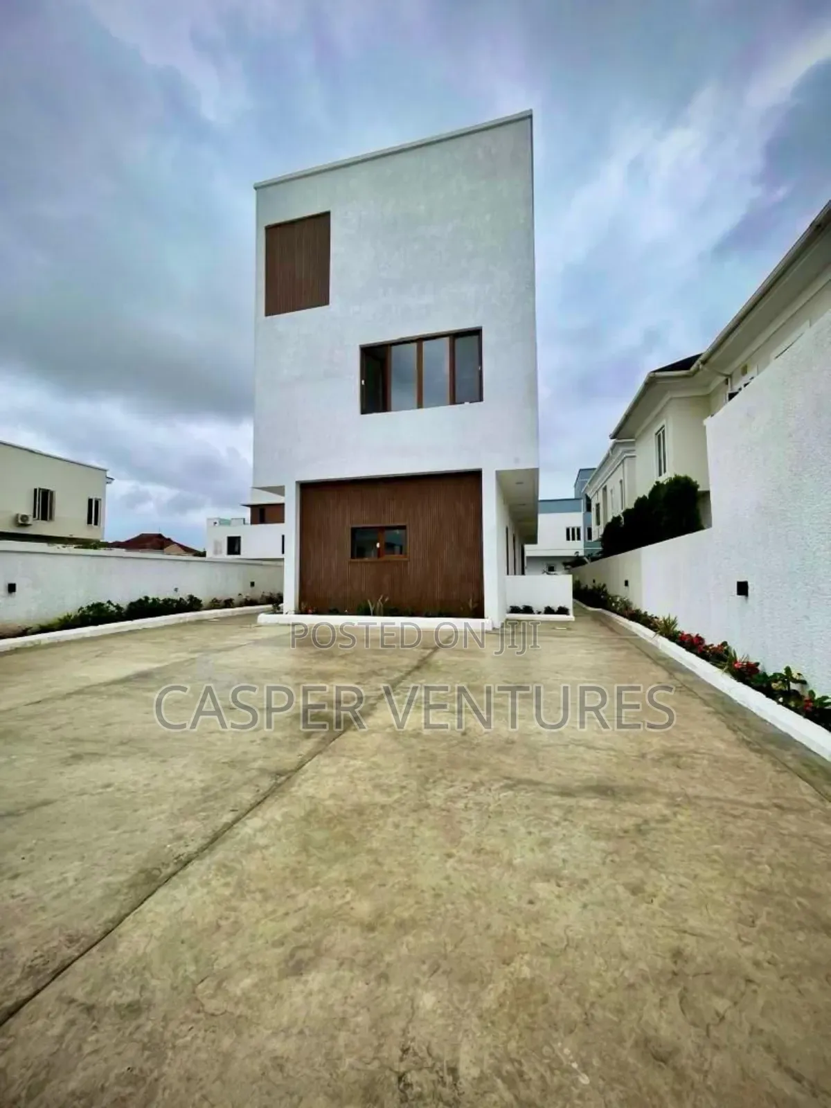 5bdrm Duplex in Victory, Osapa london for sale in Osapa london
