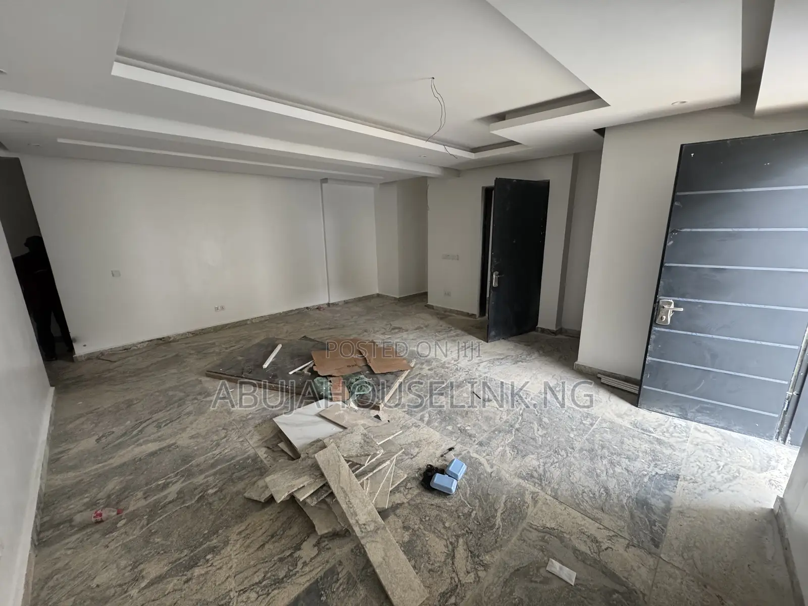 3bdrm Apartment in Wuye Abuja for sale in Wuye