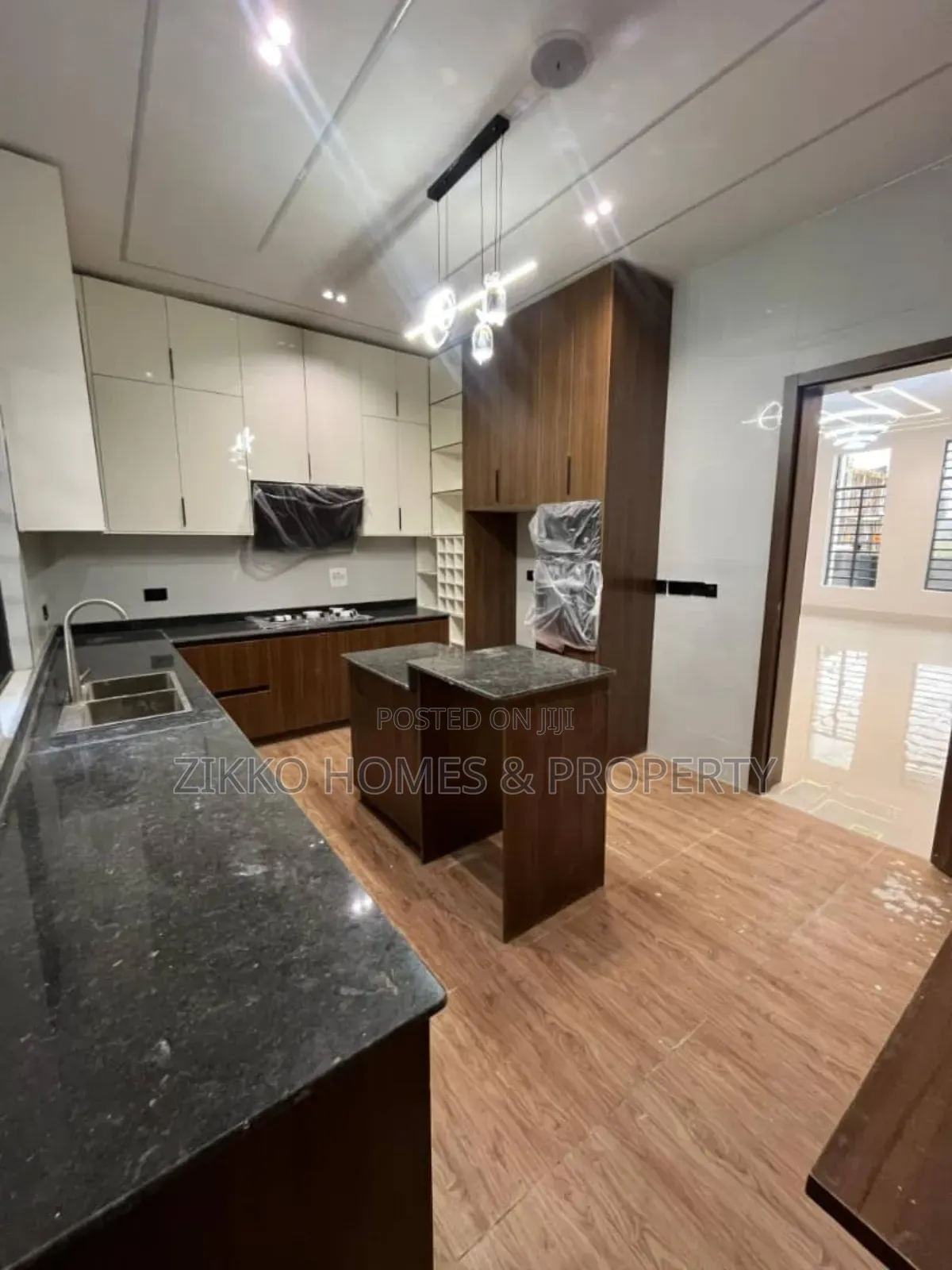 4bdrm Duplex in Ajah, Lekki for sale in Lekki