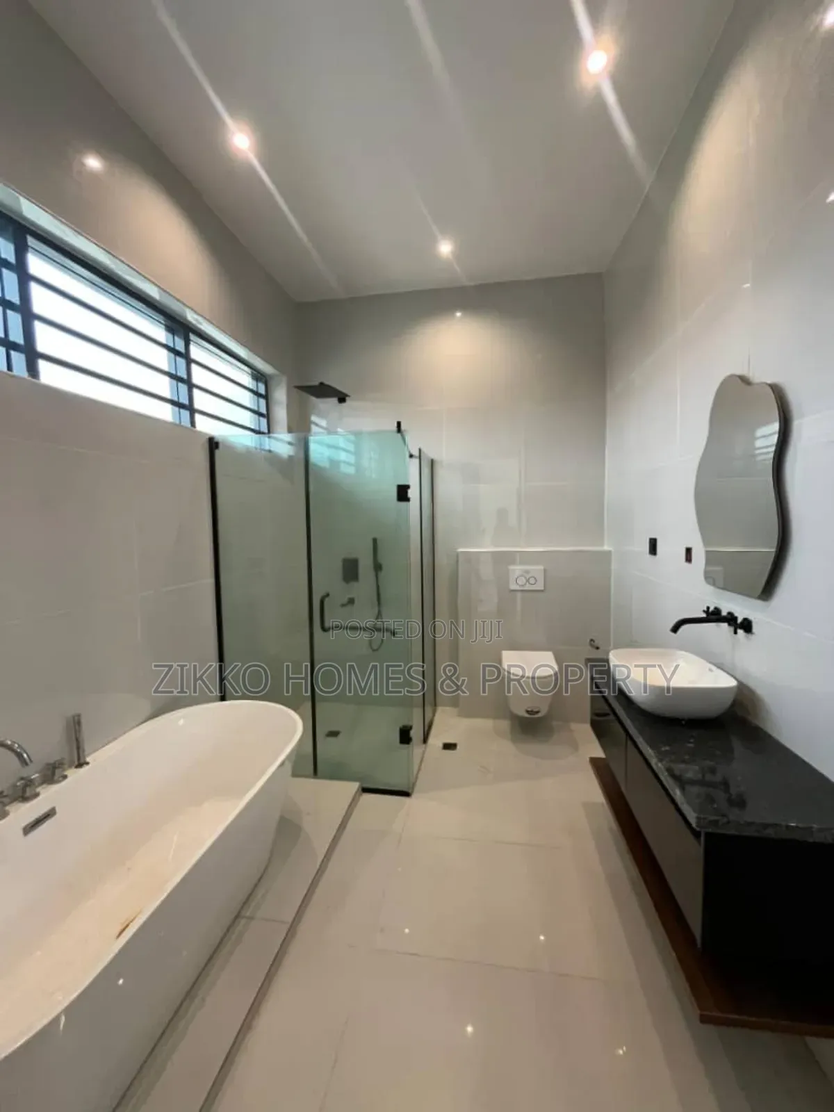 4bdrm Duplex in Ajah, Lekki for sale in Lekki