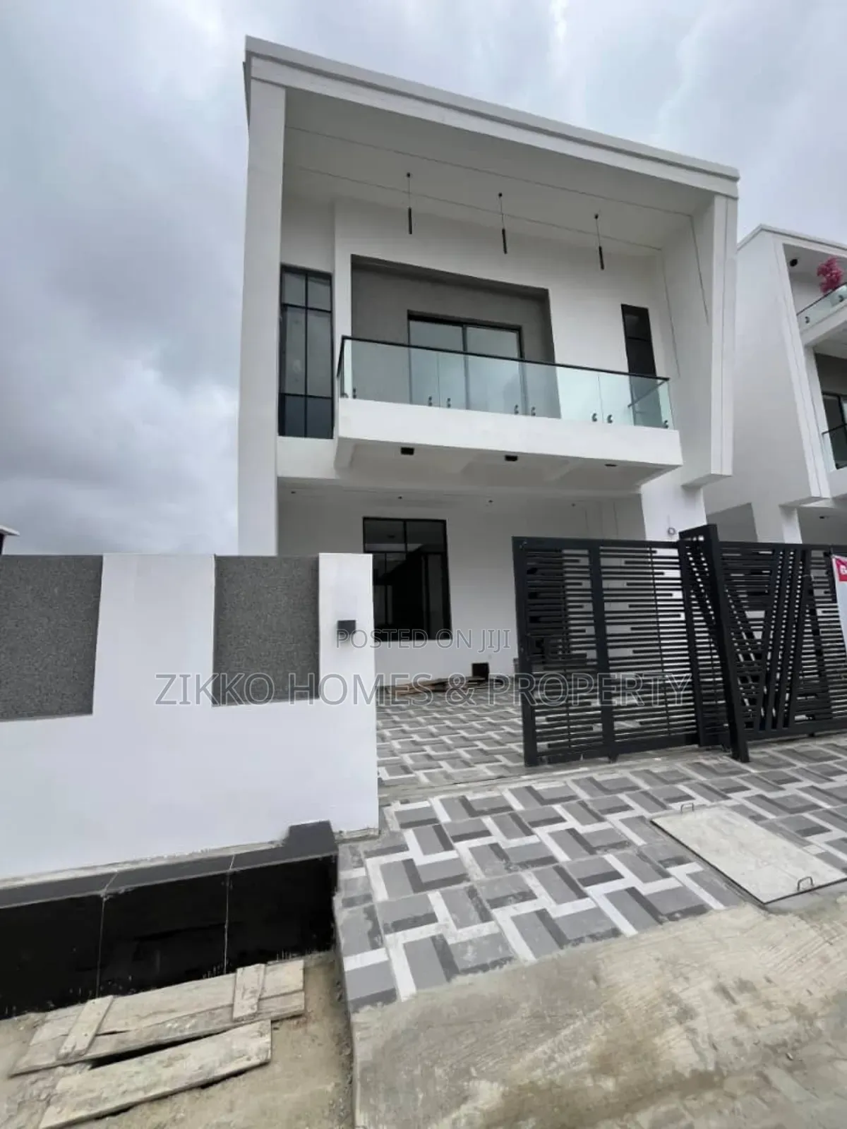 4bdrm Duplex in Ajah, Lekki for sale in Lekki