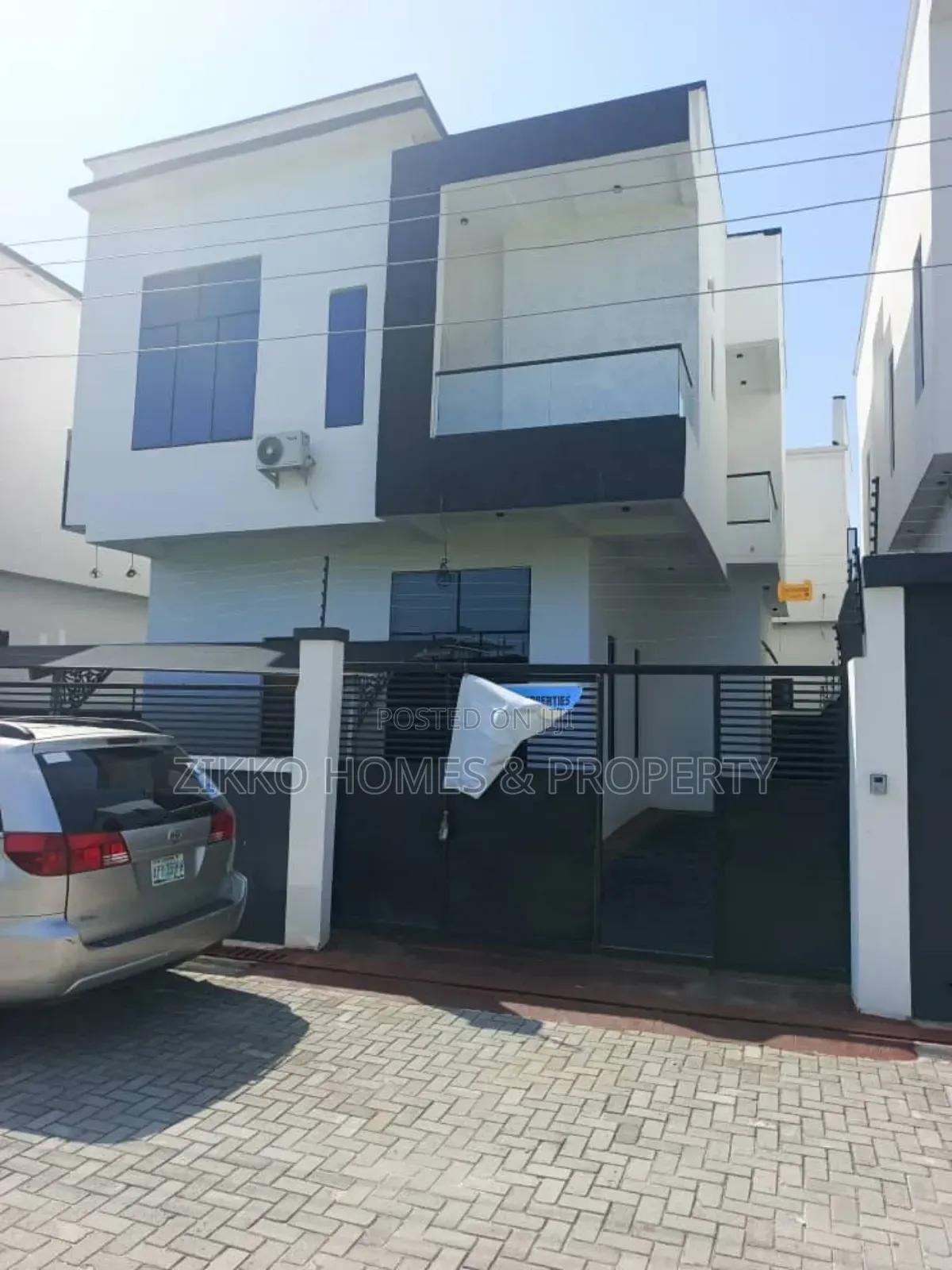 4bdrm Duplex in Abraham Adesanya, Lekki for sale in Lekki